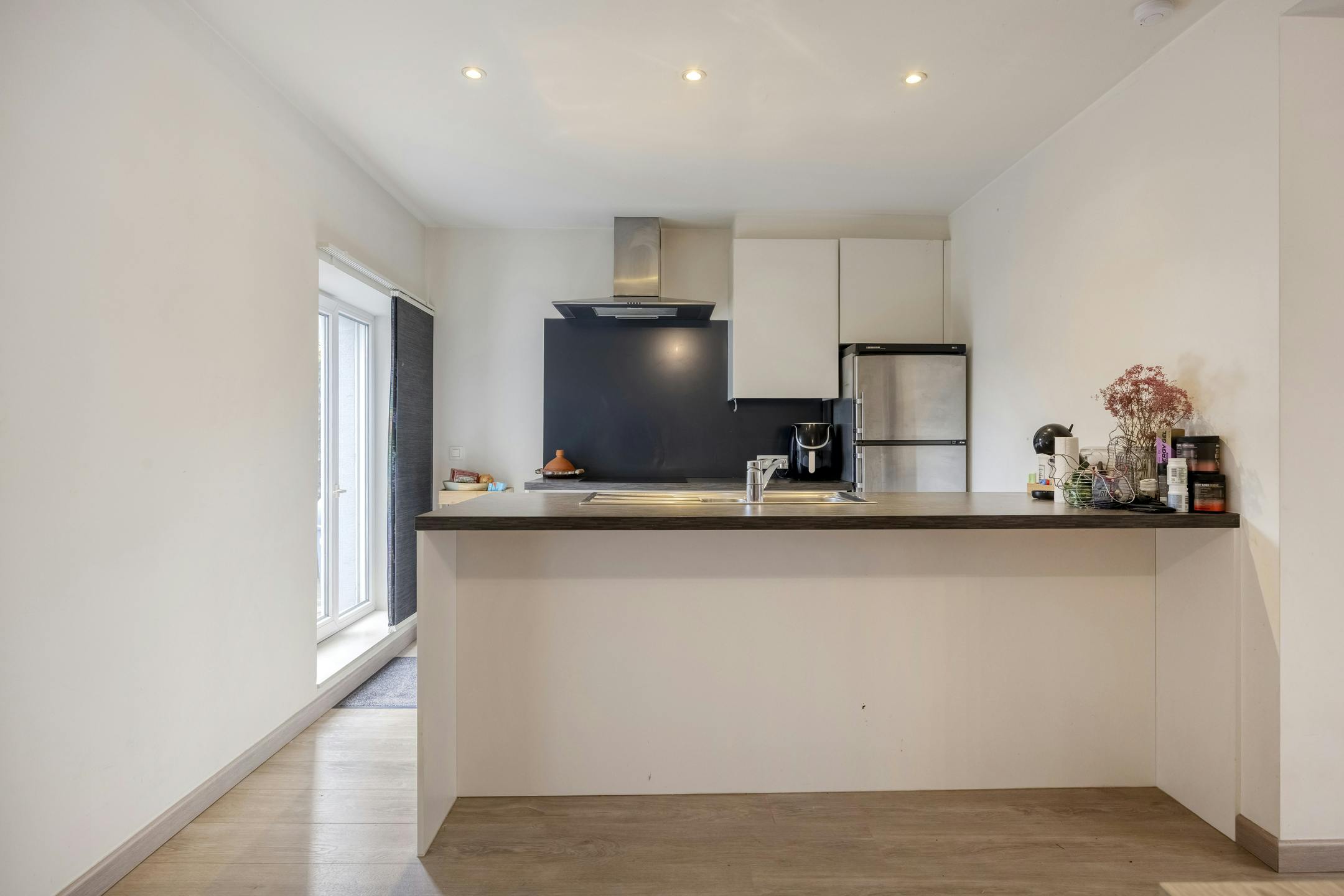 Opbrengsteigendom te koop in centrum van Eeklo foto 9