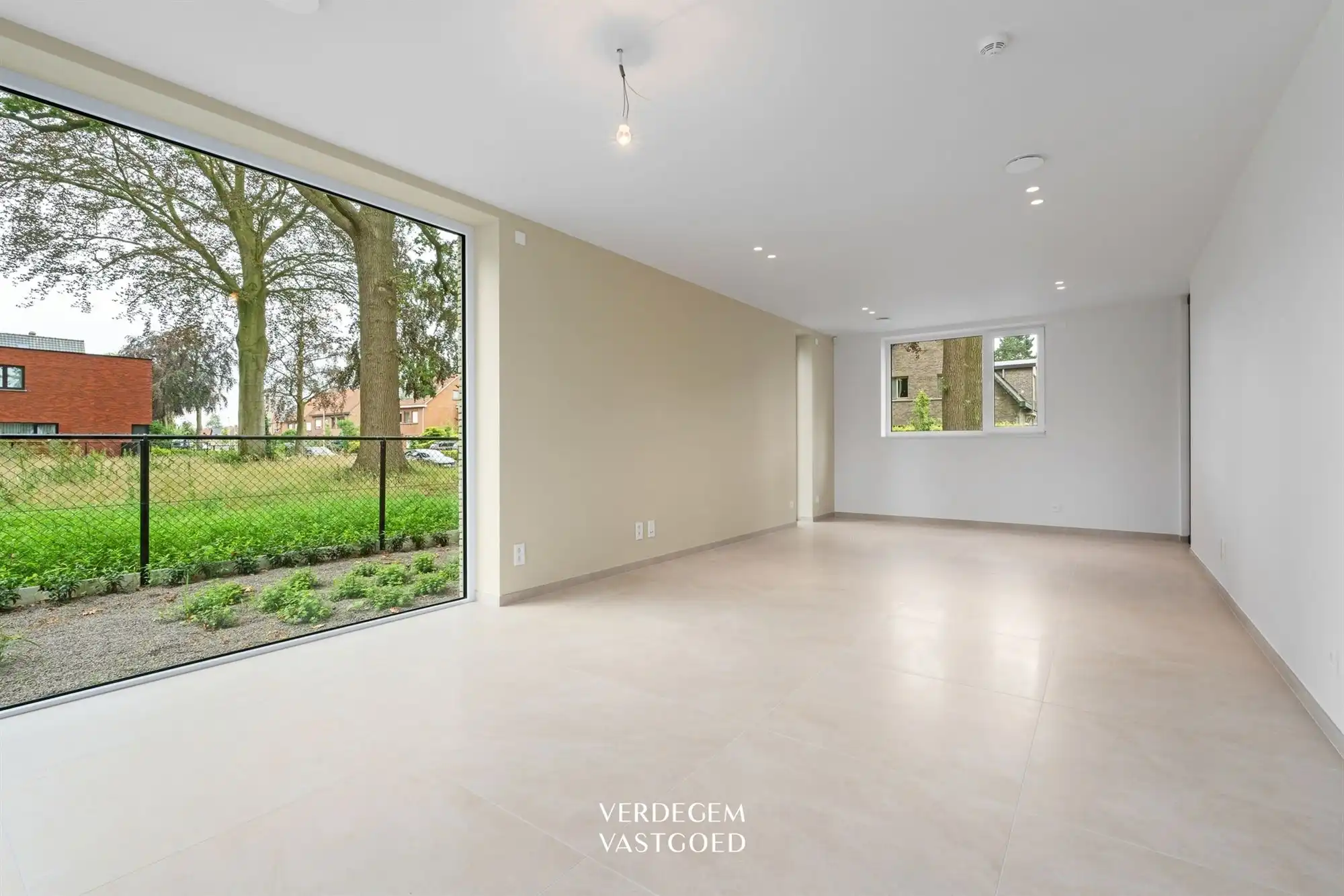 Hoogwaardige nieuwbouwvilla in uniek groen en tot in elk detail afgewerkt foto 10