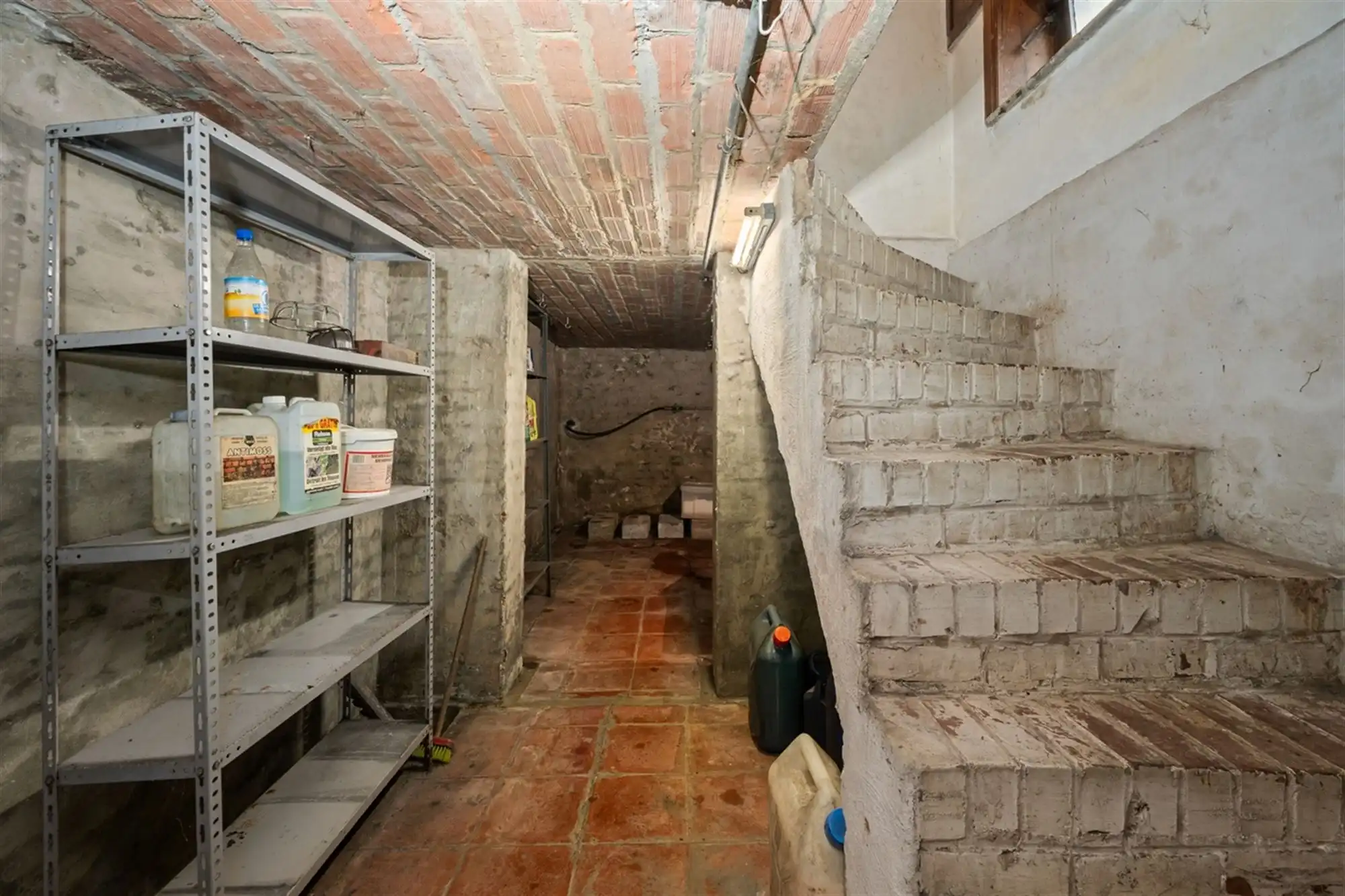 Te renoveren RUIME KARAKTERVOLLE OPEN BEBOUWING met 3 slpks, garage, polyvalente ruimte & tuin op een perceel van ca. 765m² foto 23