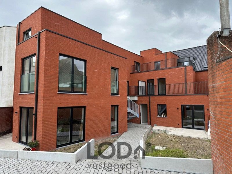 Instapklaar NIEUWBOUWAPPARTEMENT op een uitstekende locatie! foto {{pictureIndex}}