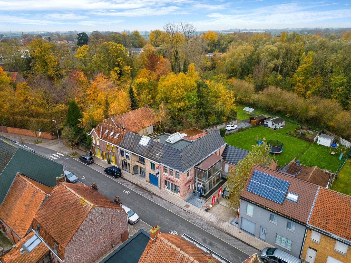 Handelszaak met woonst en 2 garages op sterke locatie! (Kan ook als investeringseigendom) foto 14