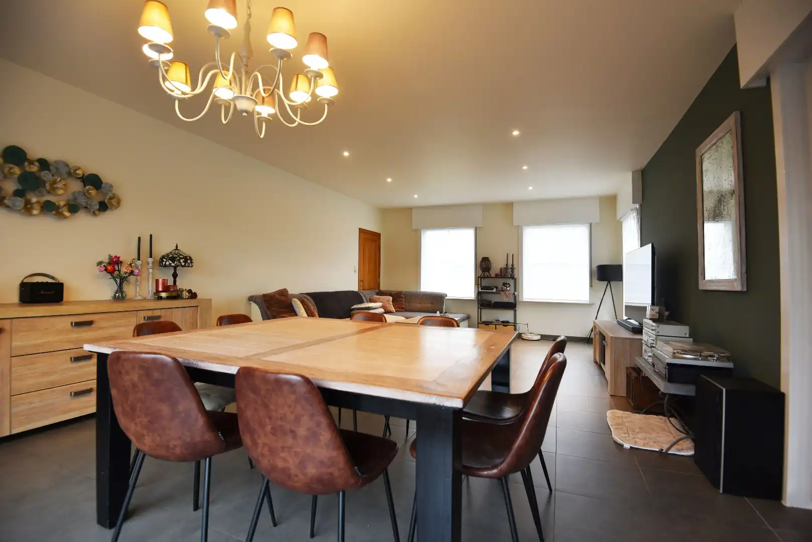 Ruime open bebouwing met 5 slaapkamers te Adegem foto 4