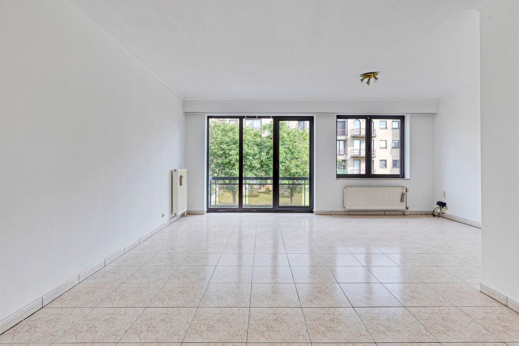 TOPPER! INSTAPKLAAR APPARTEMENT IN KLEINSCHALIG GEBOUW foto 6