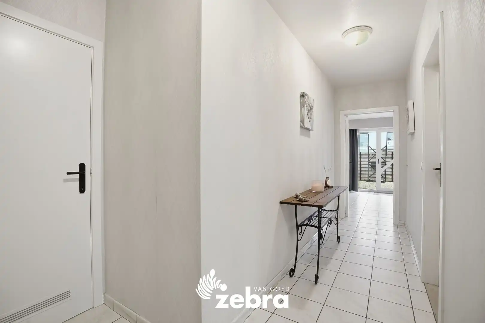 Instapklaar gelijkvloers appartement met tuin van 116 m² en garage! foto 9