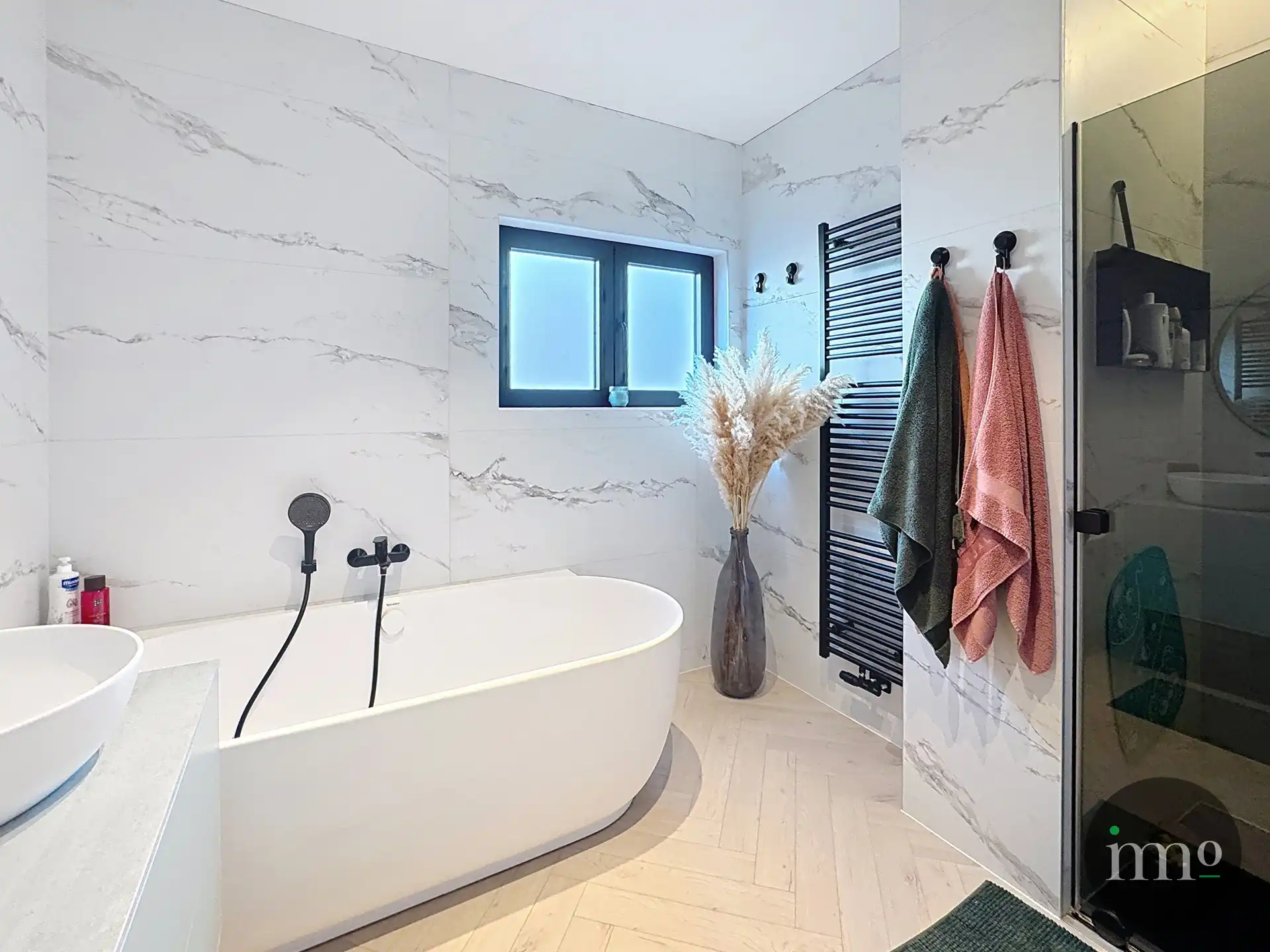 Mooi gerenoveerde woning op topligging in Lennik! foto 12