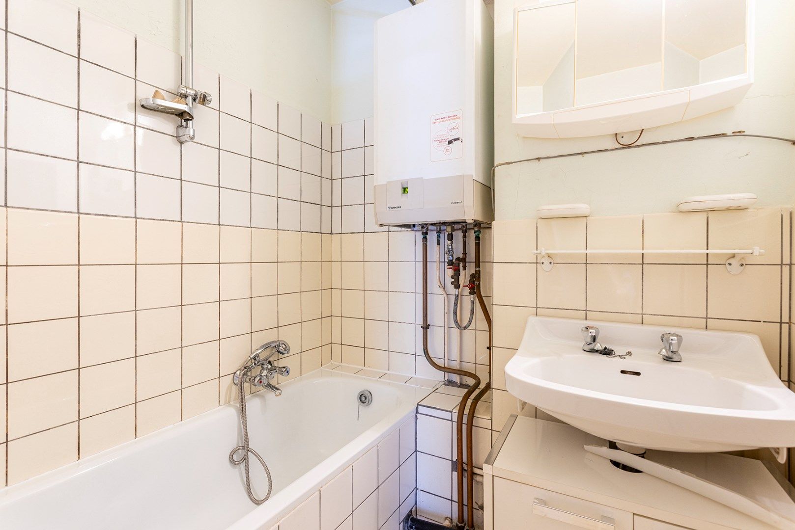 Appartement met 2 slaapkamers recht tegenover Bremweide! foto 16