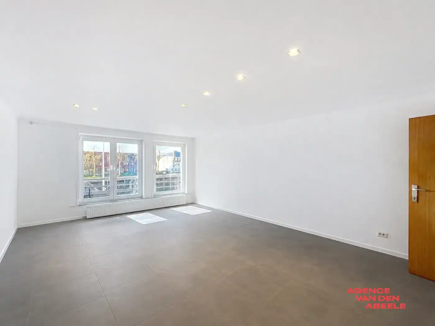 Prachtig gelegen appartement met 2 slaapkamers en zicht op de Damse Vaart  foto 2