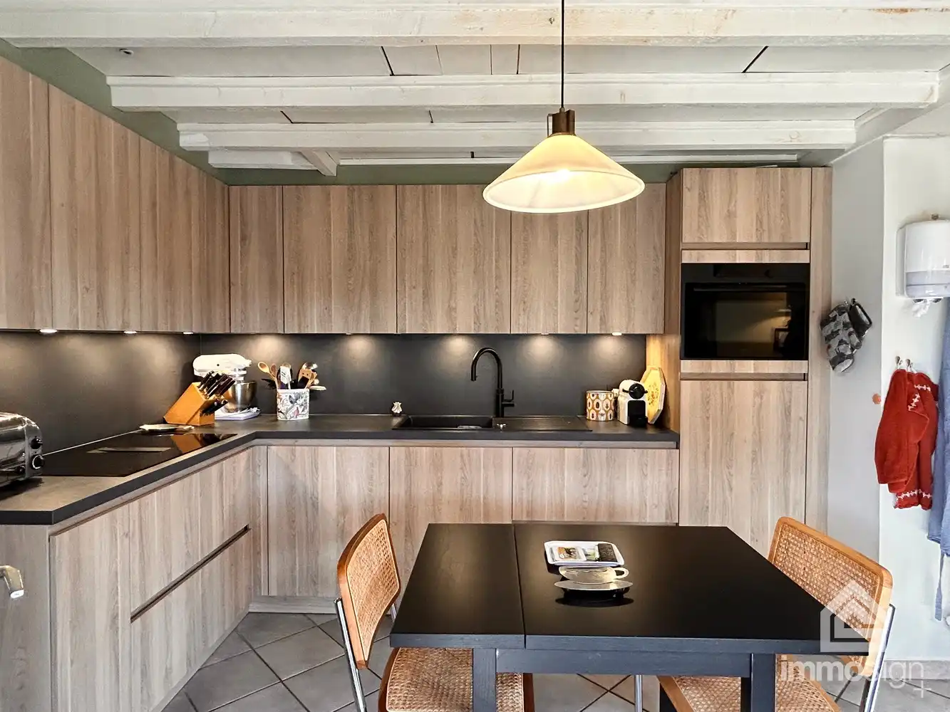 Landelijke gezinswoning in het groen met tal van troeven! foto 14