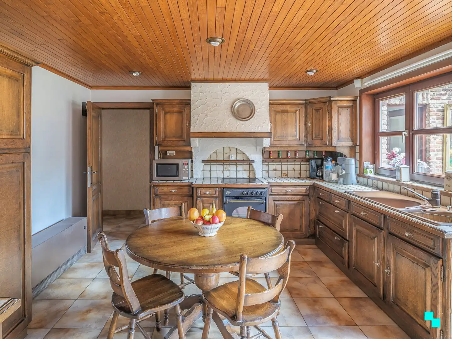 Charmante woning met magazijn te Balegem foto 7