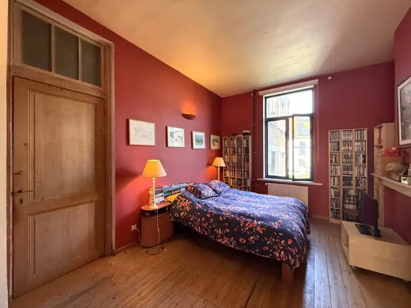 Karaktervolle burgerwoning met mooie elementen nabij de Visserij foto 12