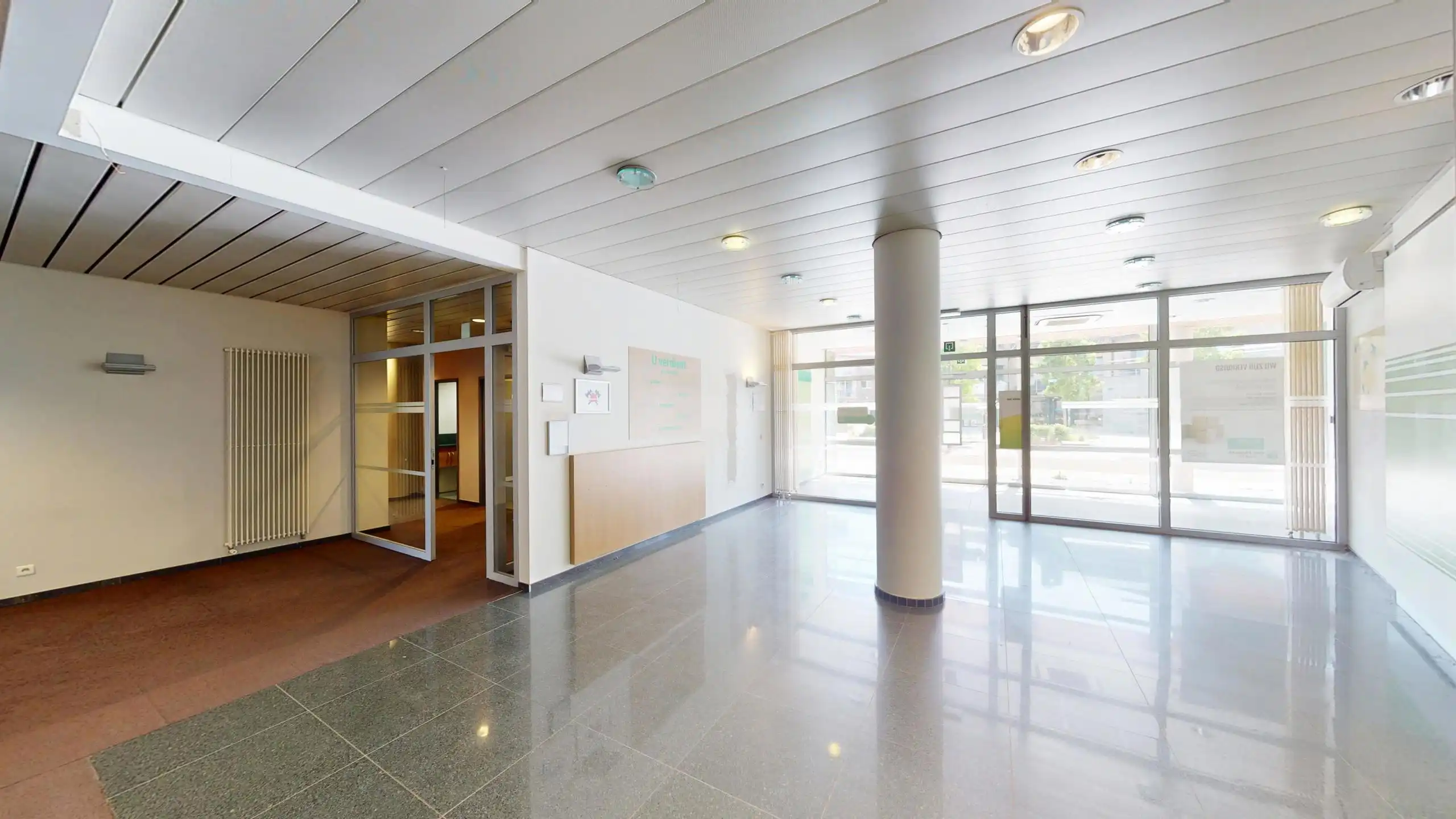 Zeer ruim kantoor op commerciële locatie in centrum Beringen foto 8