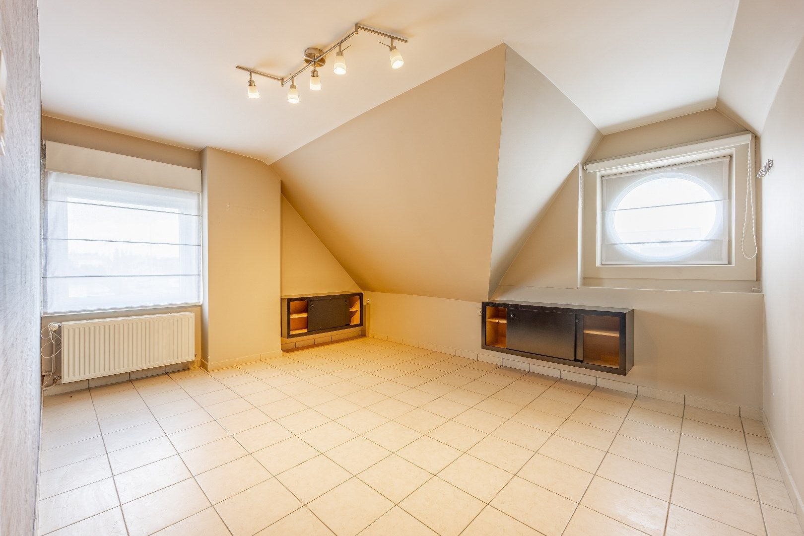 COMMERCIEEL PAND OP TOPLOCATIE IN WAREGEM foto 15