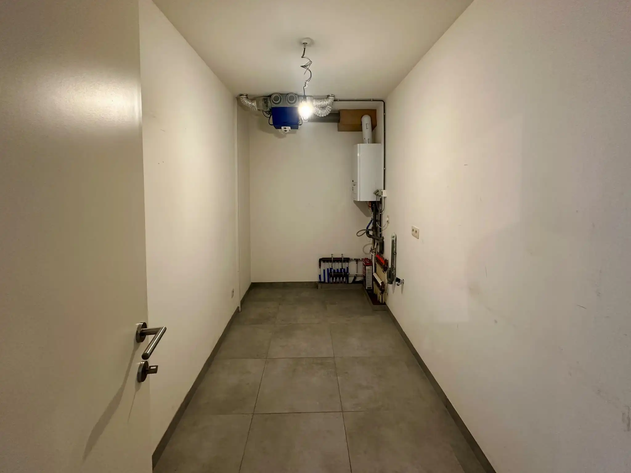 Gelijkvloers appartement met 2 slaapkamers, ruim terras en privé staanplaats foto 8
