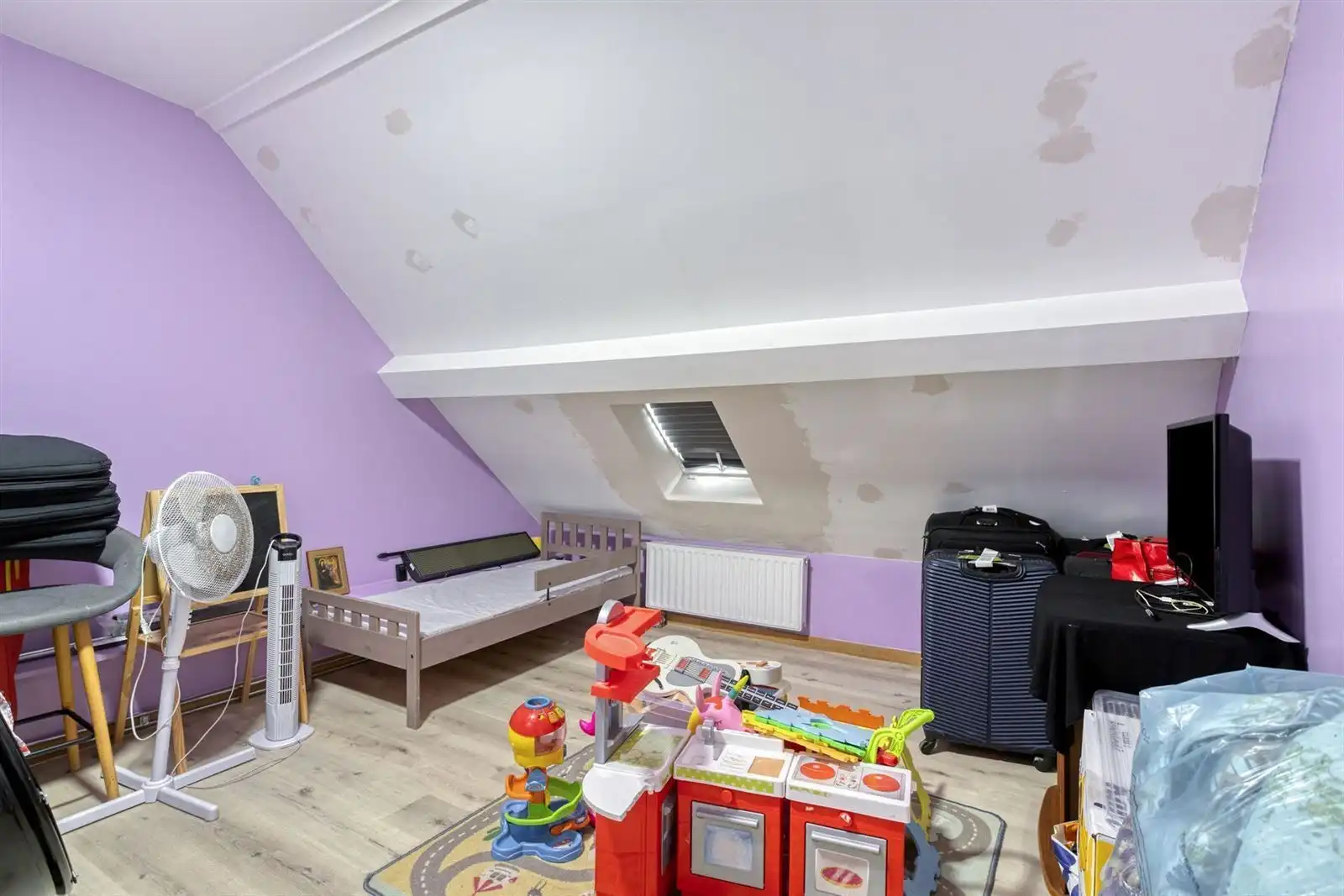 Instapklare woning met 4 slaapkamers en mooie tuin foto 17
