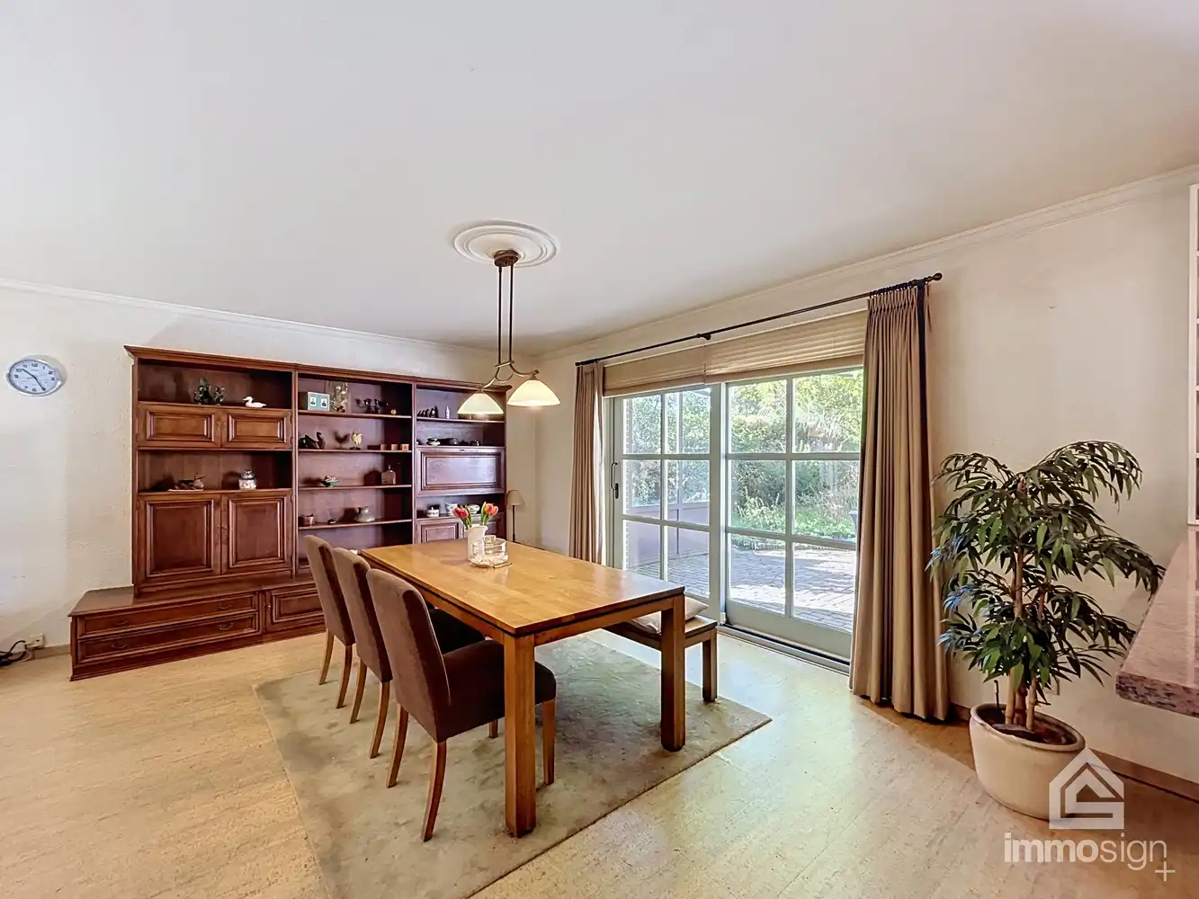 Charmante, ruime, gezinswoning met 4 slaapkamers te Hamont! foto 9