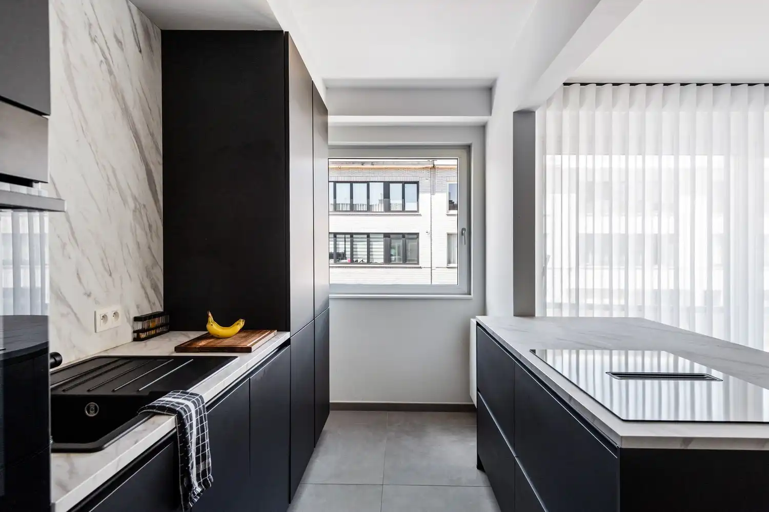 Hoogwaardig gerenoveerd appartement in Deurne! foto 7