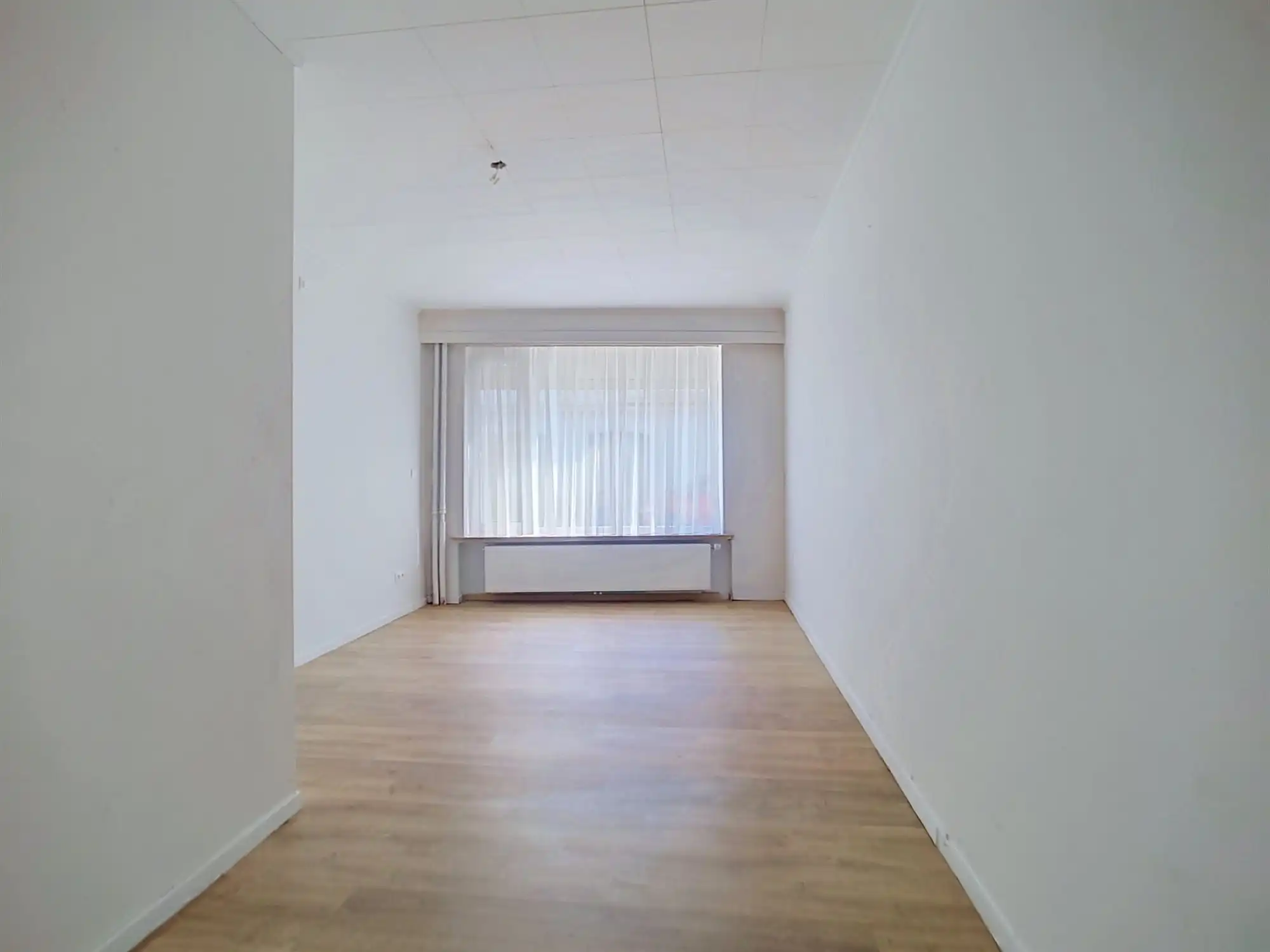 Gelijkvloers appartement met 2 slaapkamers, polyvalente ruimte en garage foto 9