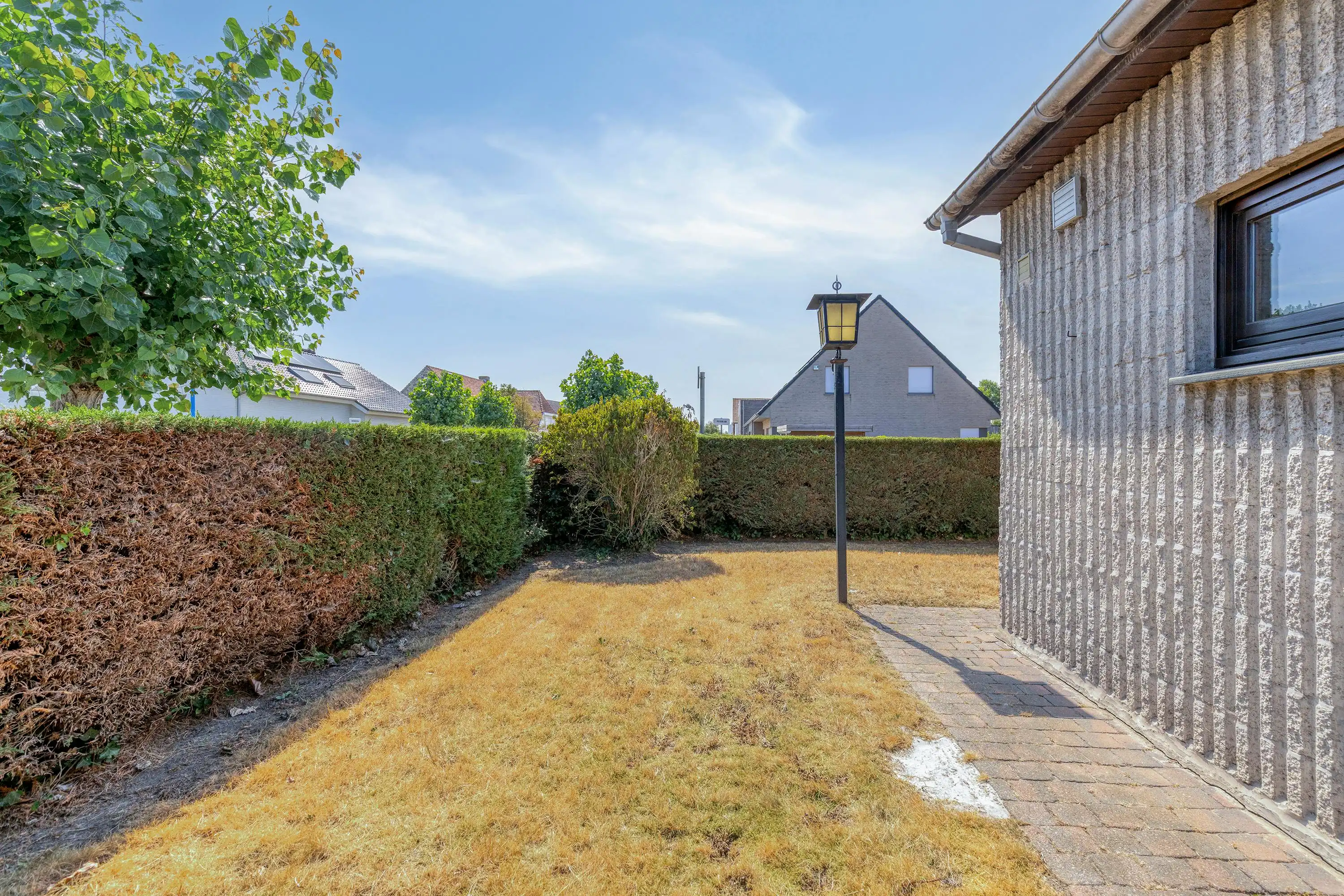 Ruime instapklare woning met 3 slaapkamers te koop in Oostduinkerke! foto 30
