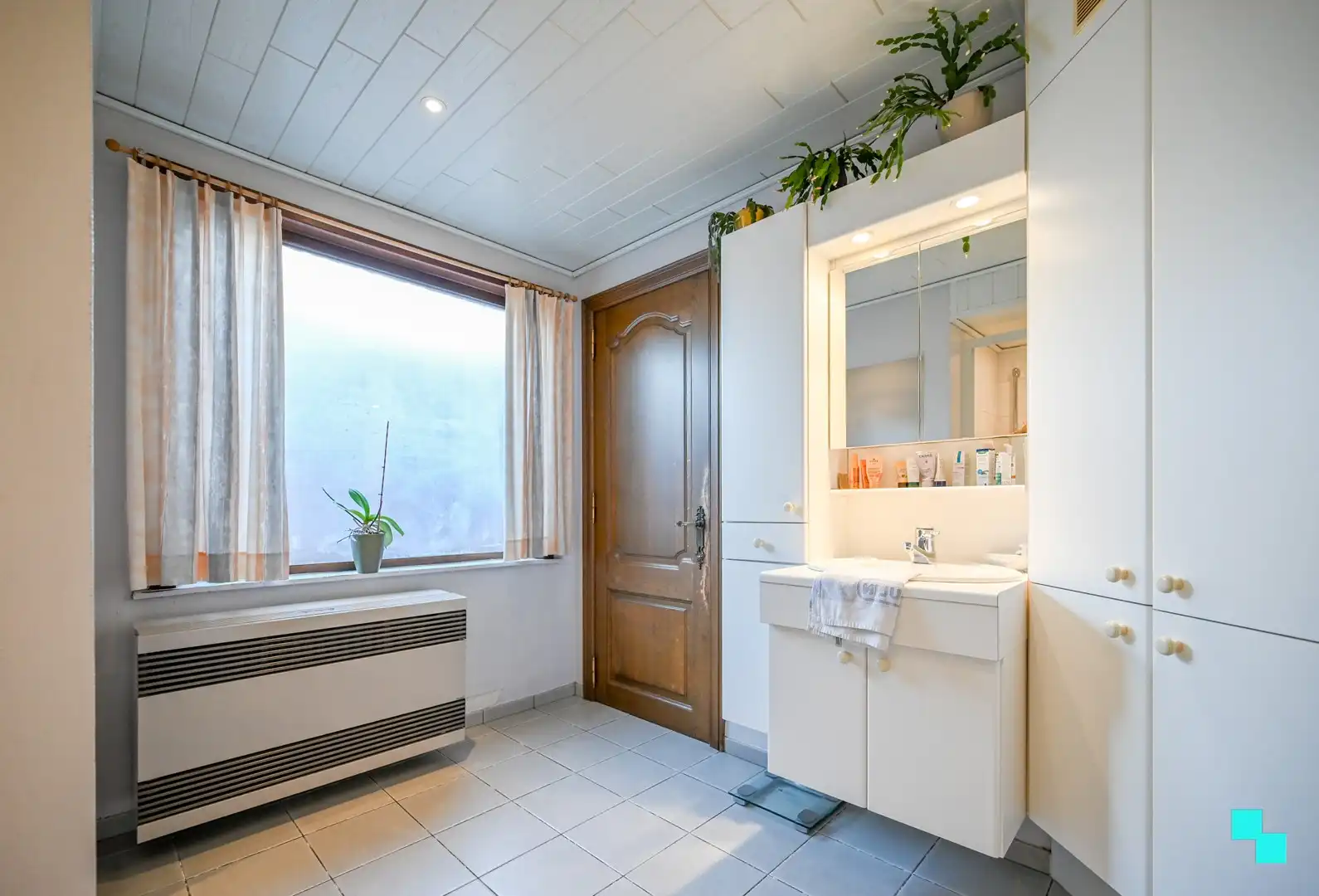 Eengezinswoning nabij centrum van Izegem foto 16