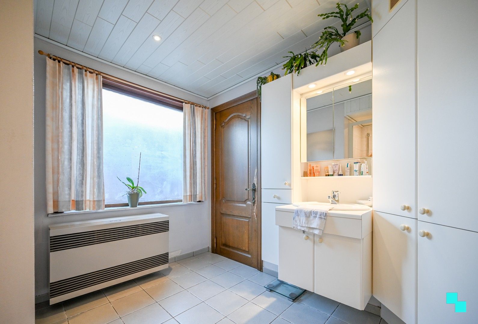 Eengezinswoning nabij centrum van Izegem foto 16