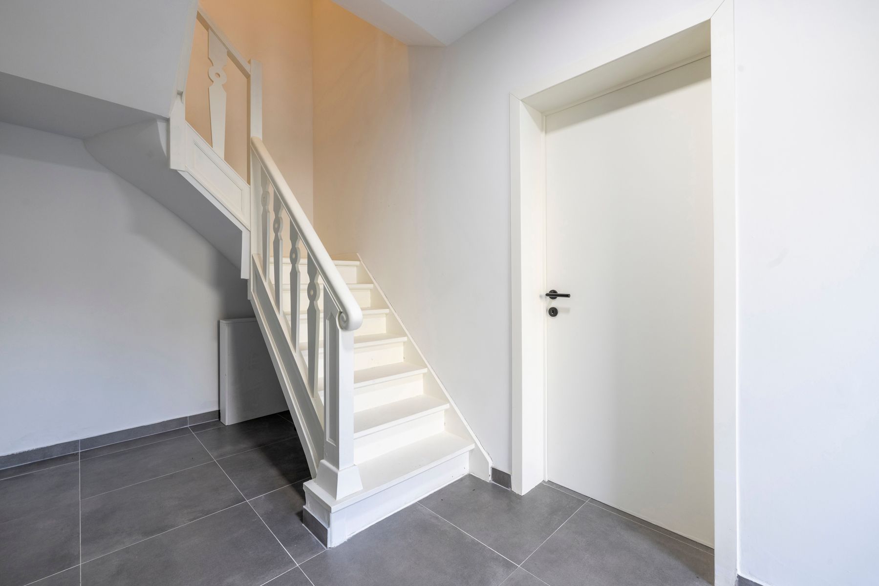 Prachtig vernieuwde woning met bijgebouw en tuin in Heusden foto 9