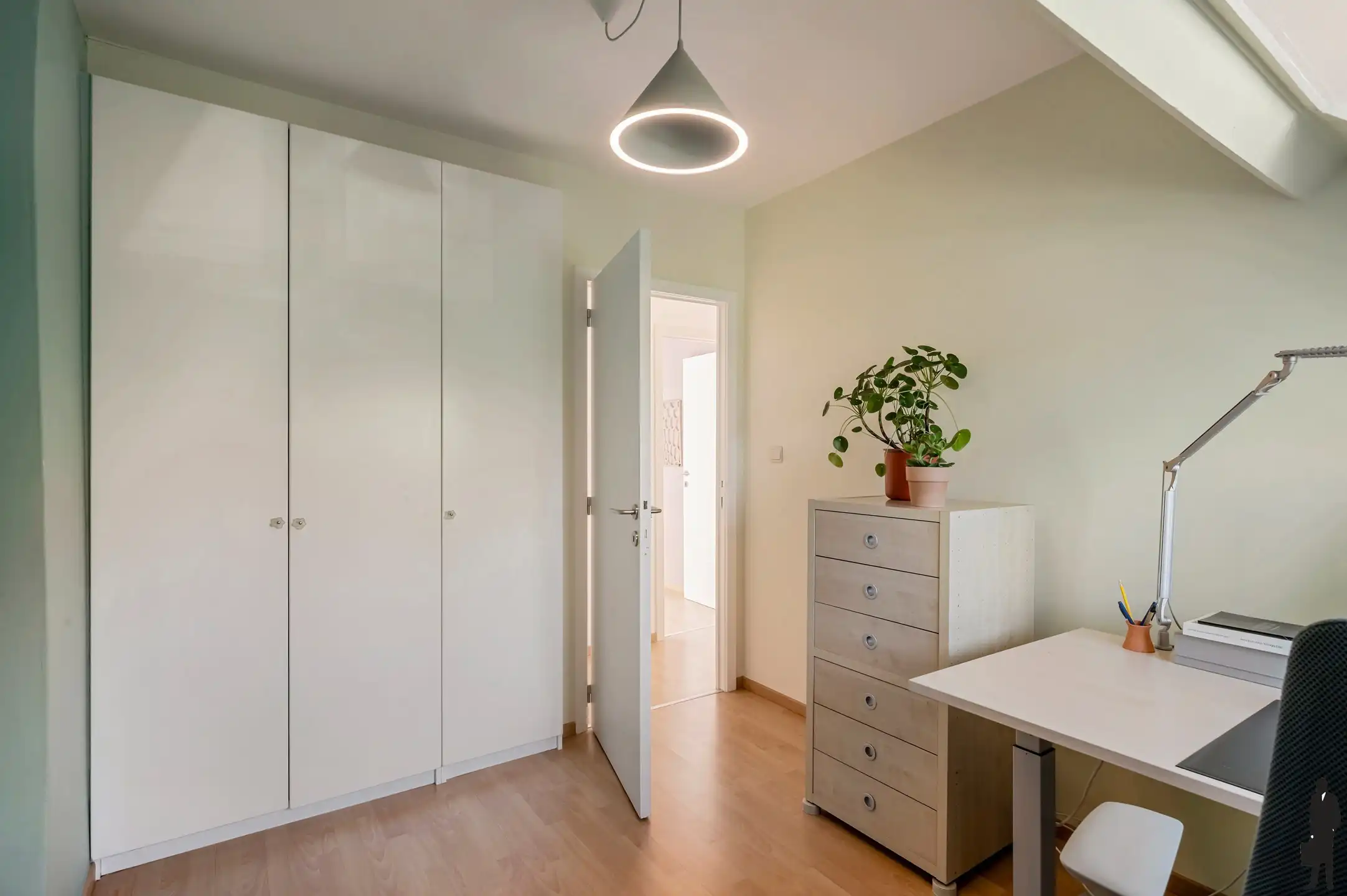 Fijne gezinswoning met 5 slaapkamers en een heerlijke tuin, in het centrum. foto 21