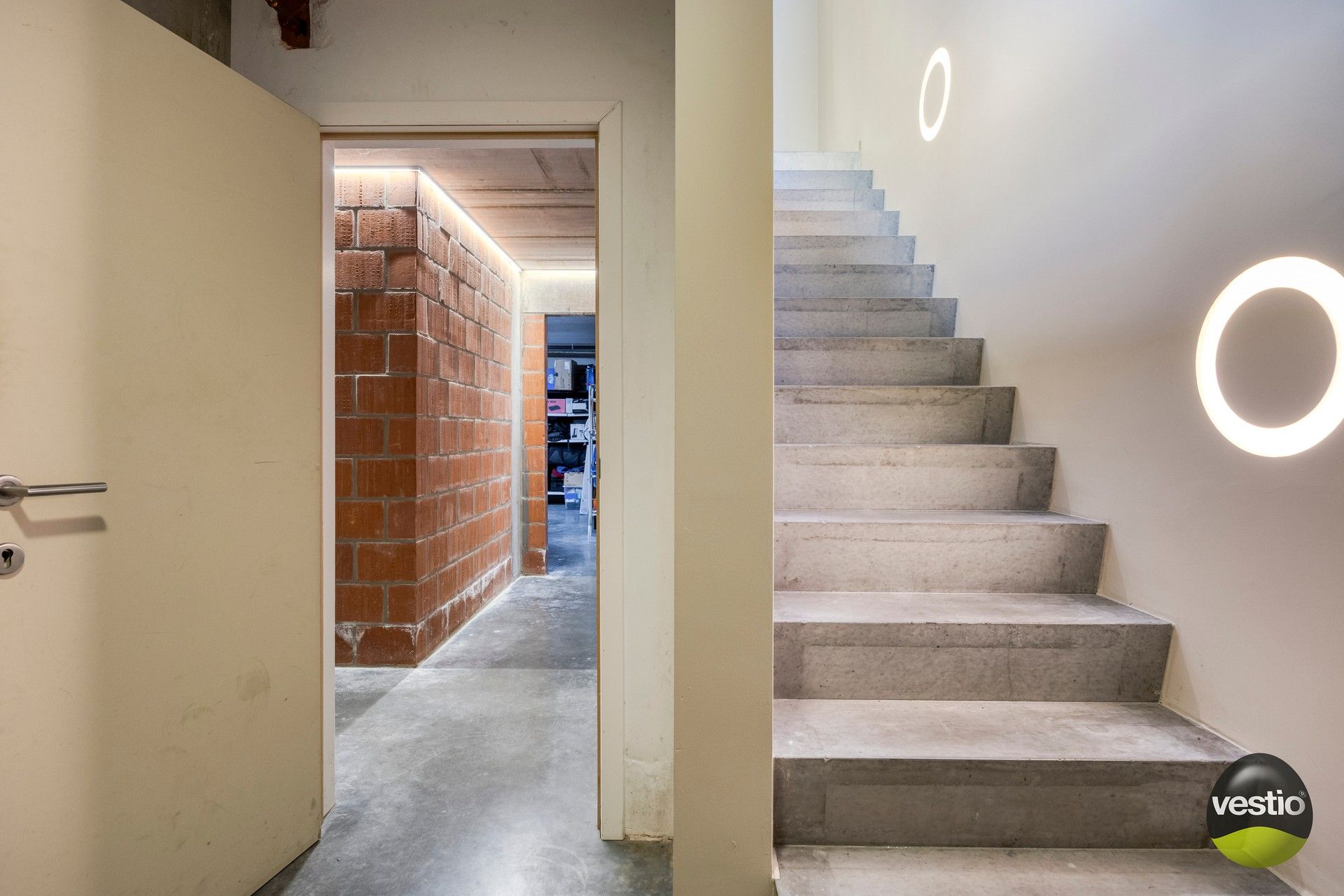 Moderne villa in de gegeerde Mombeekdreef – luxe, licht en rust op een toplocatie in Hasselt foto 15