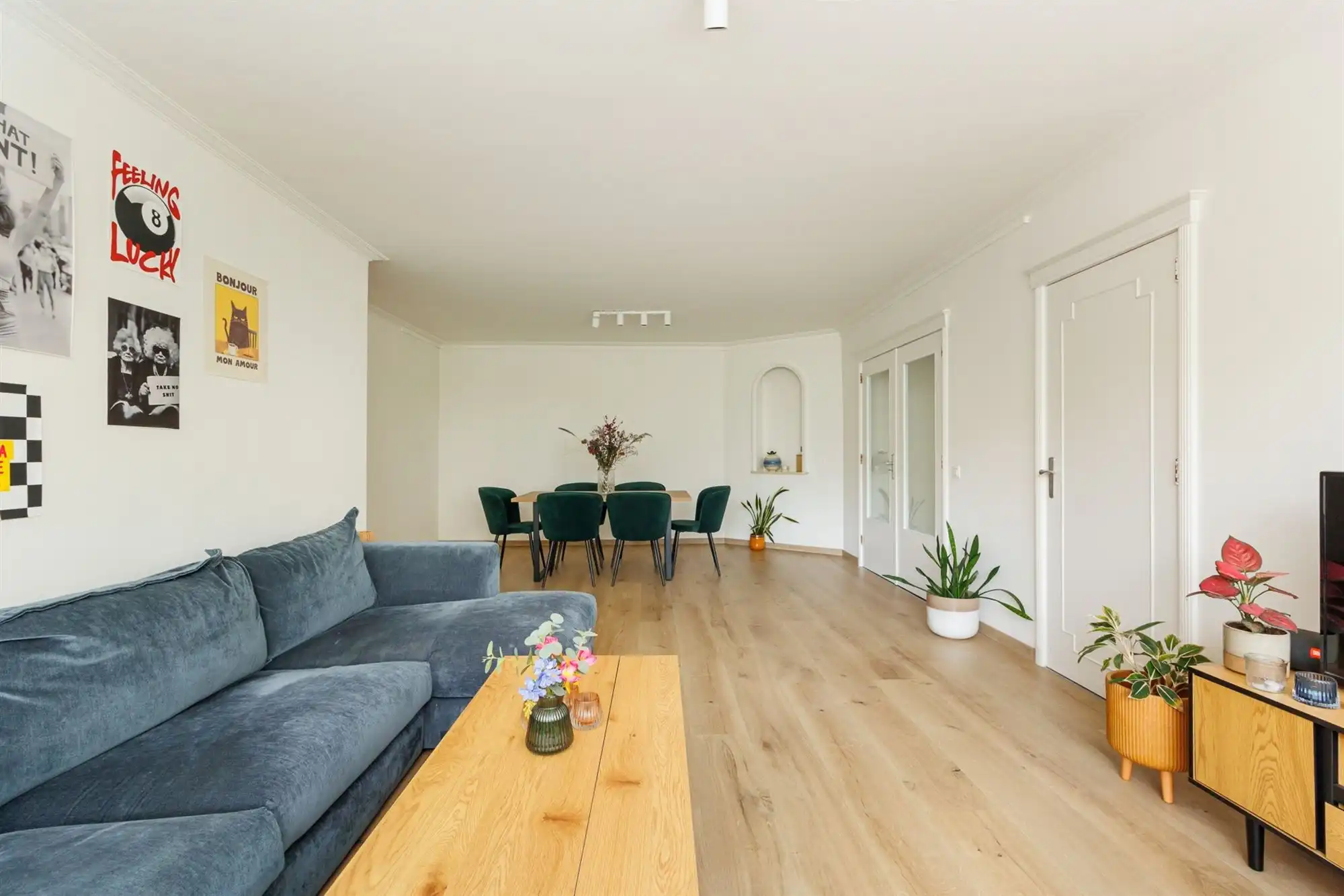 Gerenoveerd 2 Slaapkamer appartement met terras in Berchem foto 9