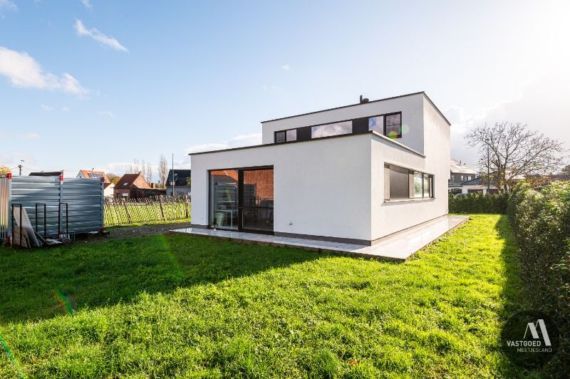 Moderne, energiezuinige villa met 4 slaapkamers, 2 badkamers foto 4