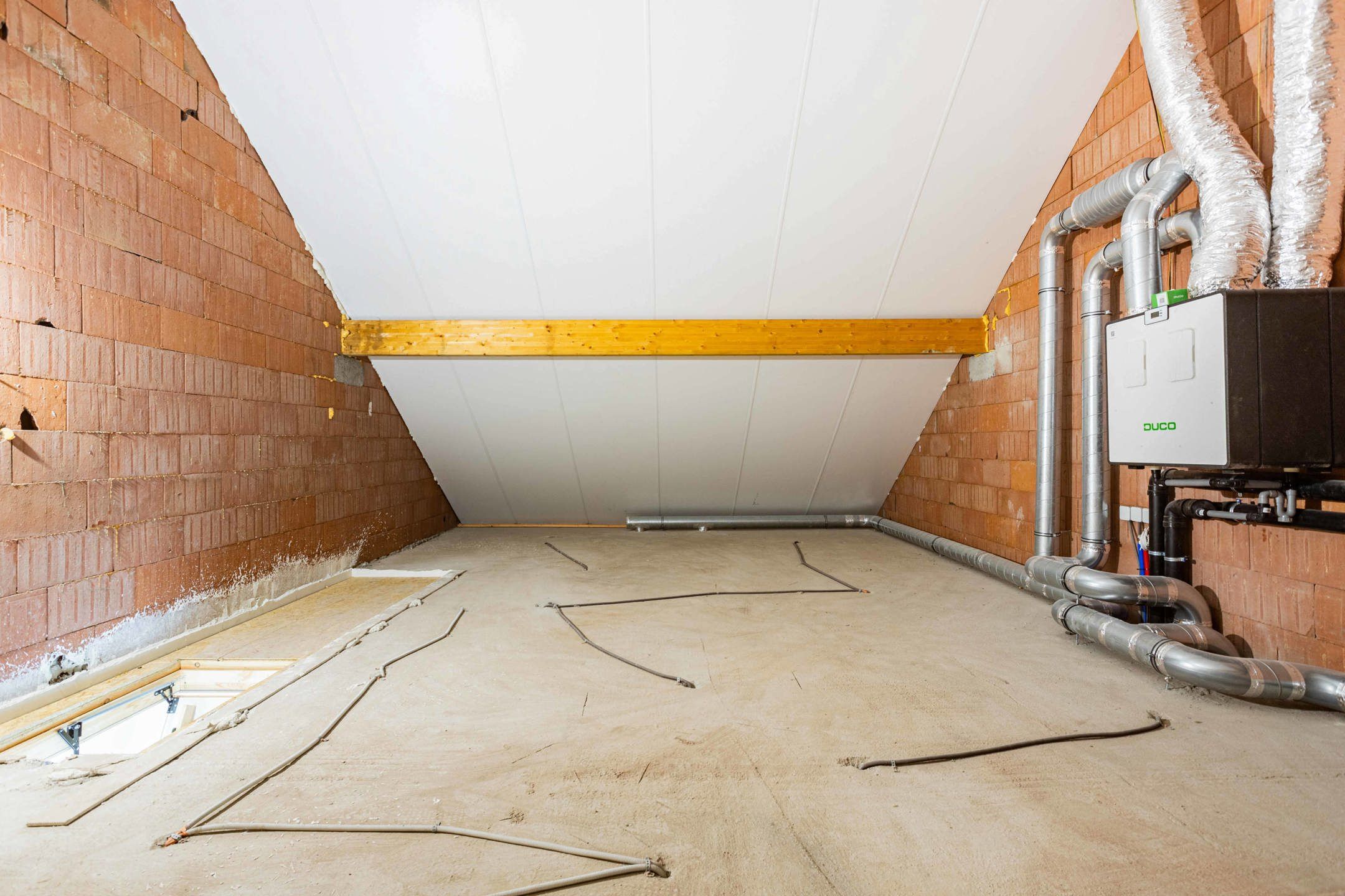 Prachtige nieuwbouwwoning omringd door groen en natuur. foto 23