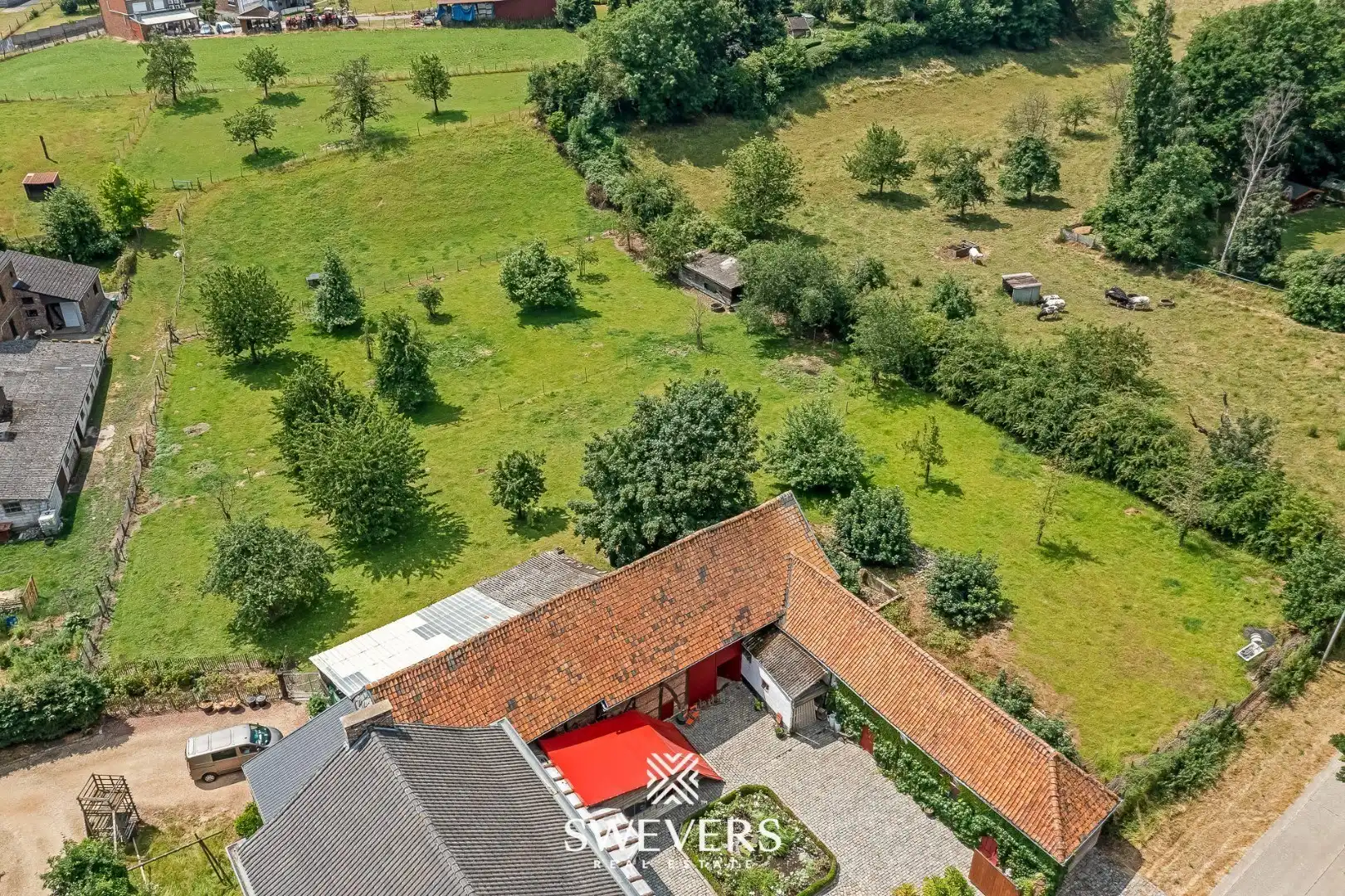 Authentiek herenhuis op 77a met stallingen foto 47