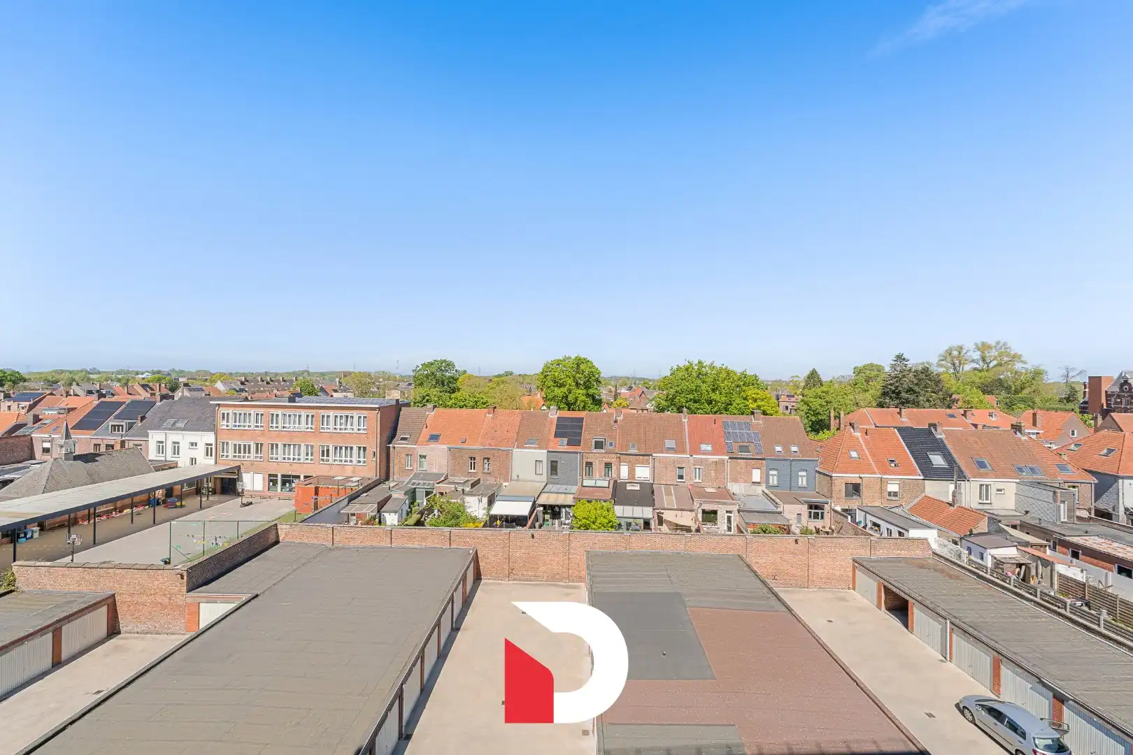 Aangenaam en lichtrijk app. op 5de verdiep met 2 slk.'ers op een toplocatie nabij het centrum van Brugge. foto 14