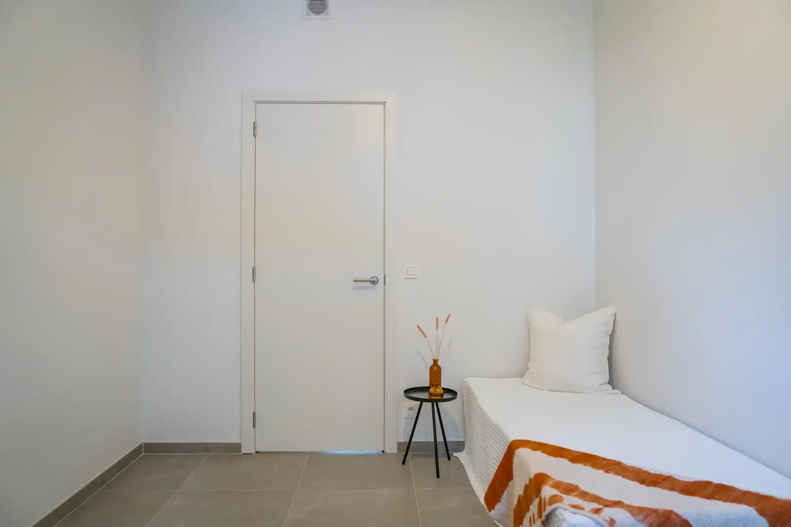 Stijlvol en instapklaar appartement op gelijkvloers. foto 16