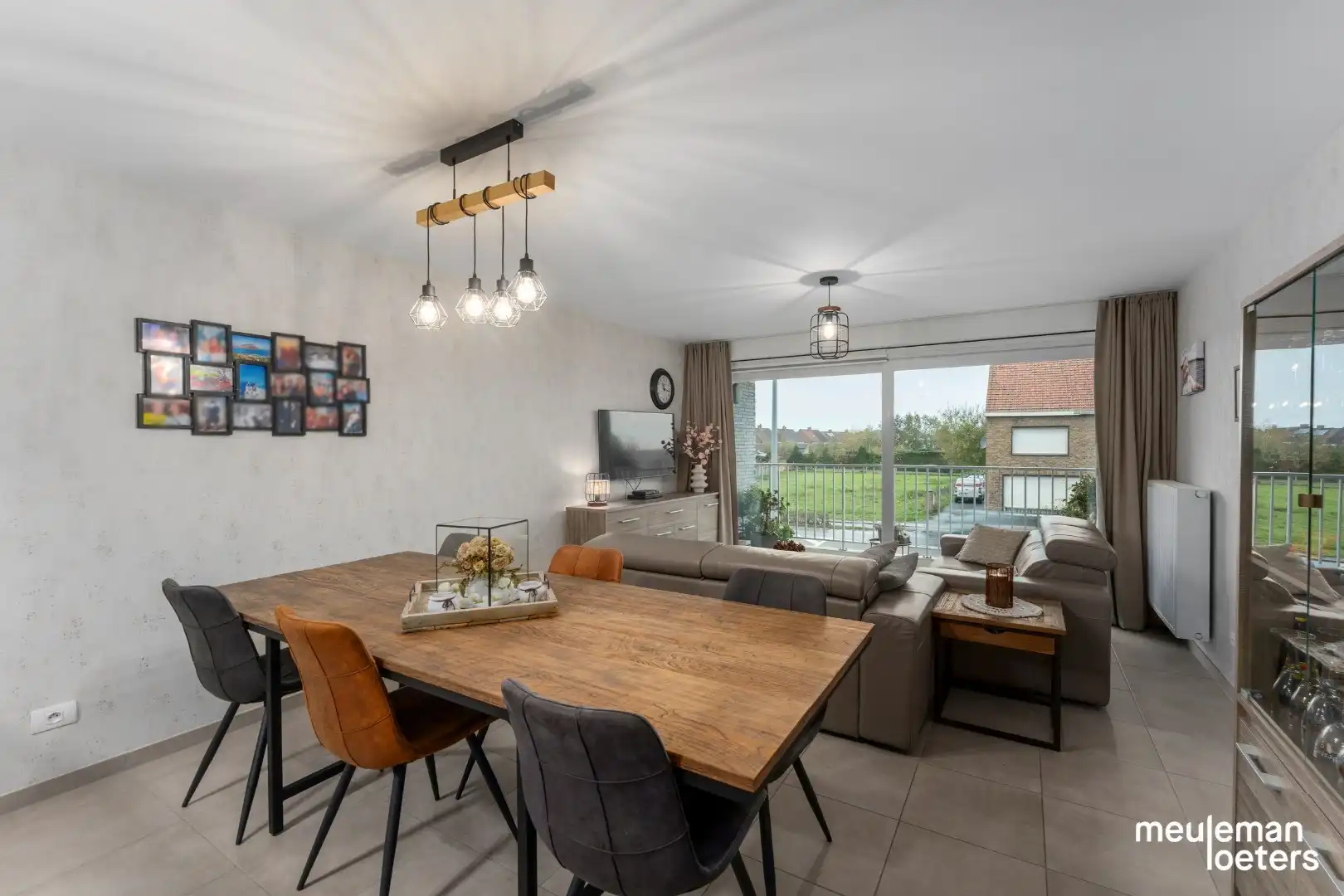 Recent appartement met twee ondergrondse autostaanplaatsen foto 3