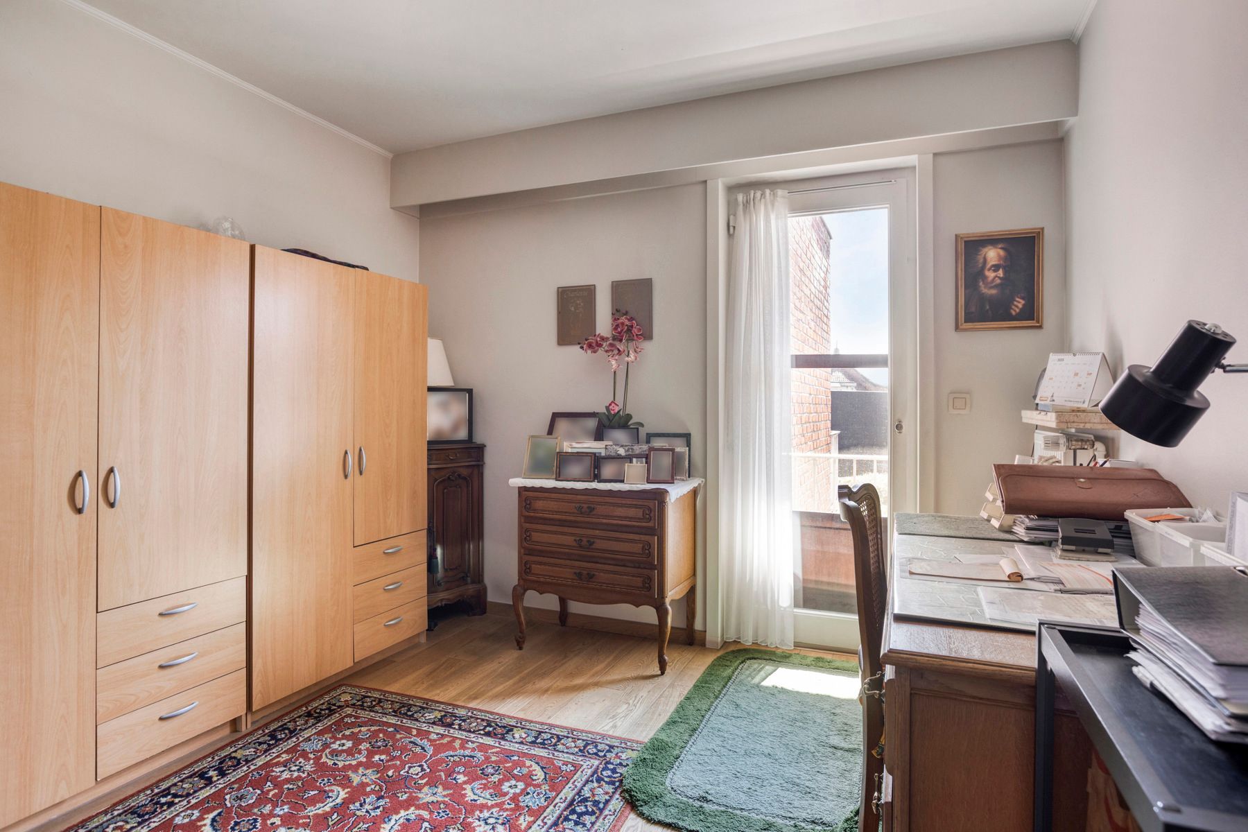 Instapklaar appartement met grote garage !! foto 12