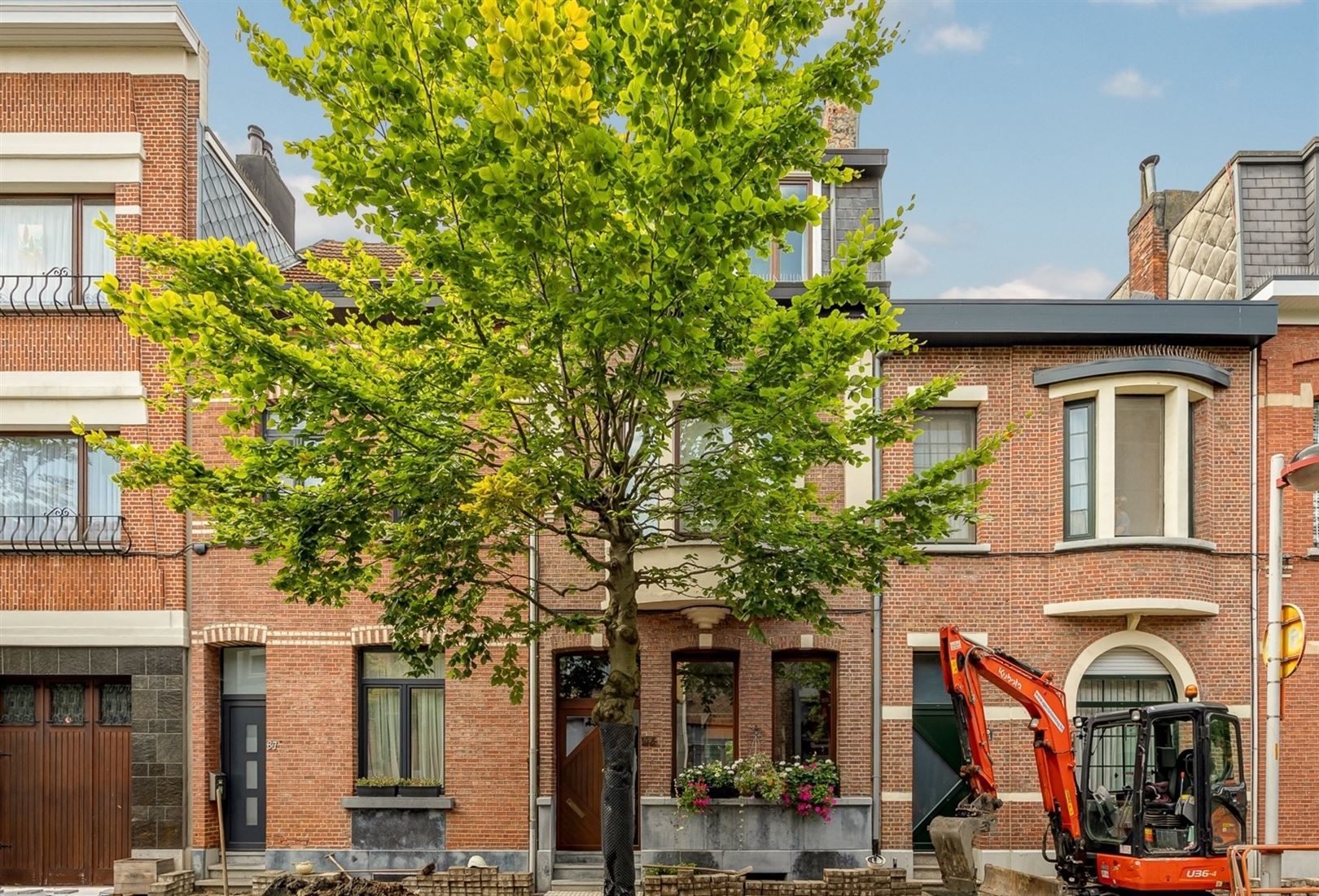 Karaktervolle woning met 4 slaapkamers en zonnige tuin foto 1