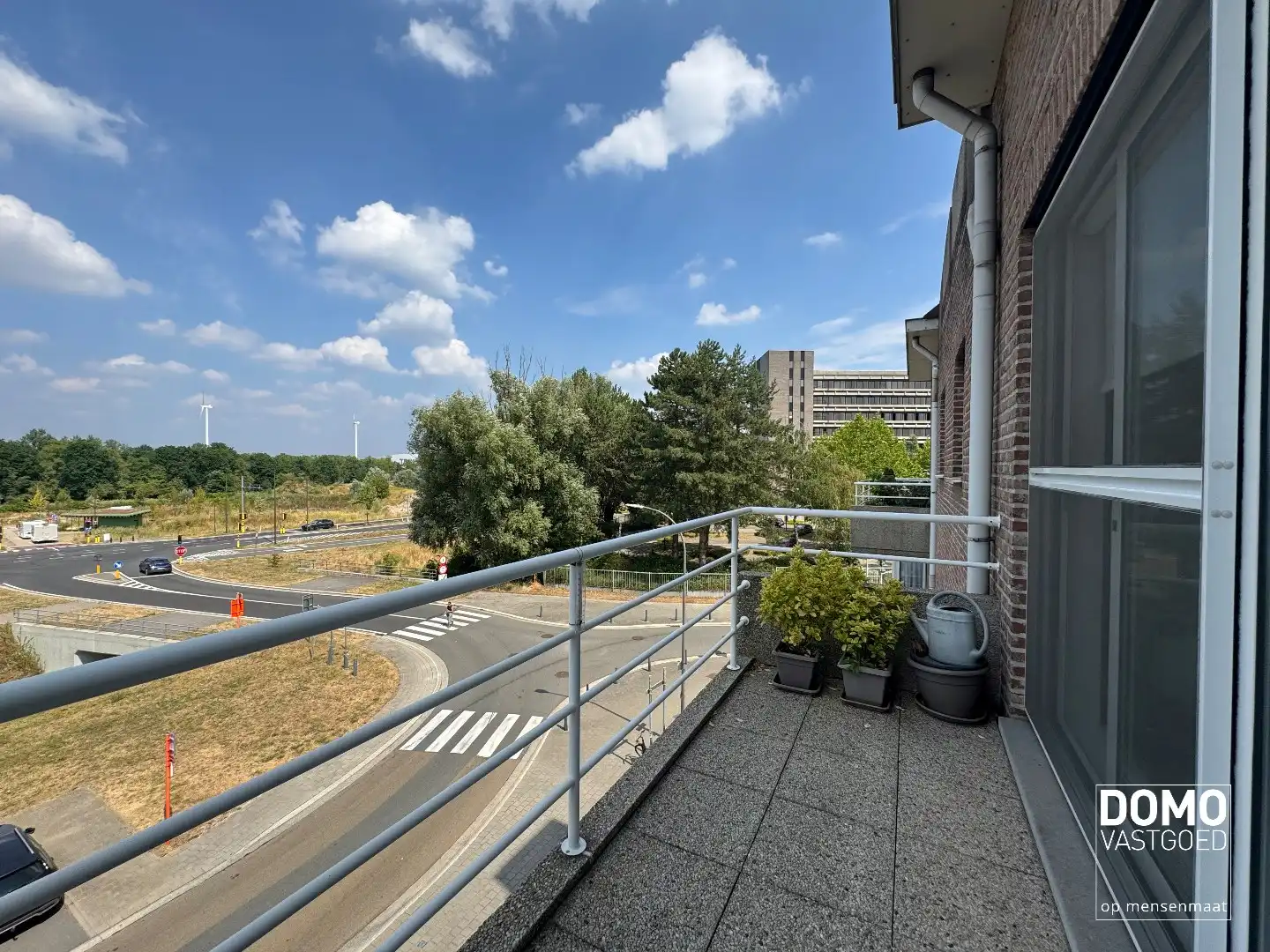Ruim appartement van 121 m² met drie slaapkamers, twee terrassen en privatieve garagebox op toplocatie in Hasselt foto 15
