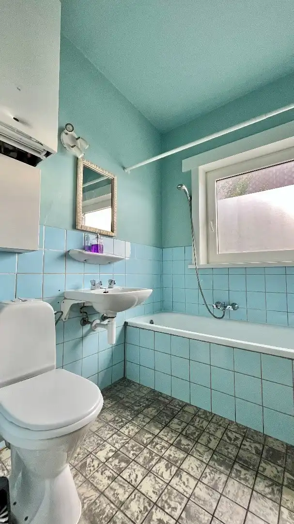 Vrije studio met open zicht op het station foto 10