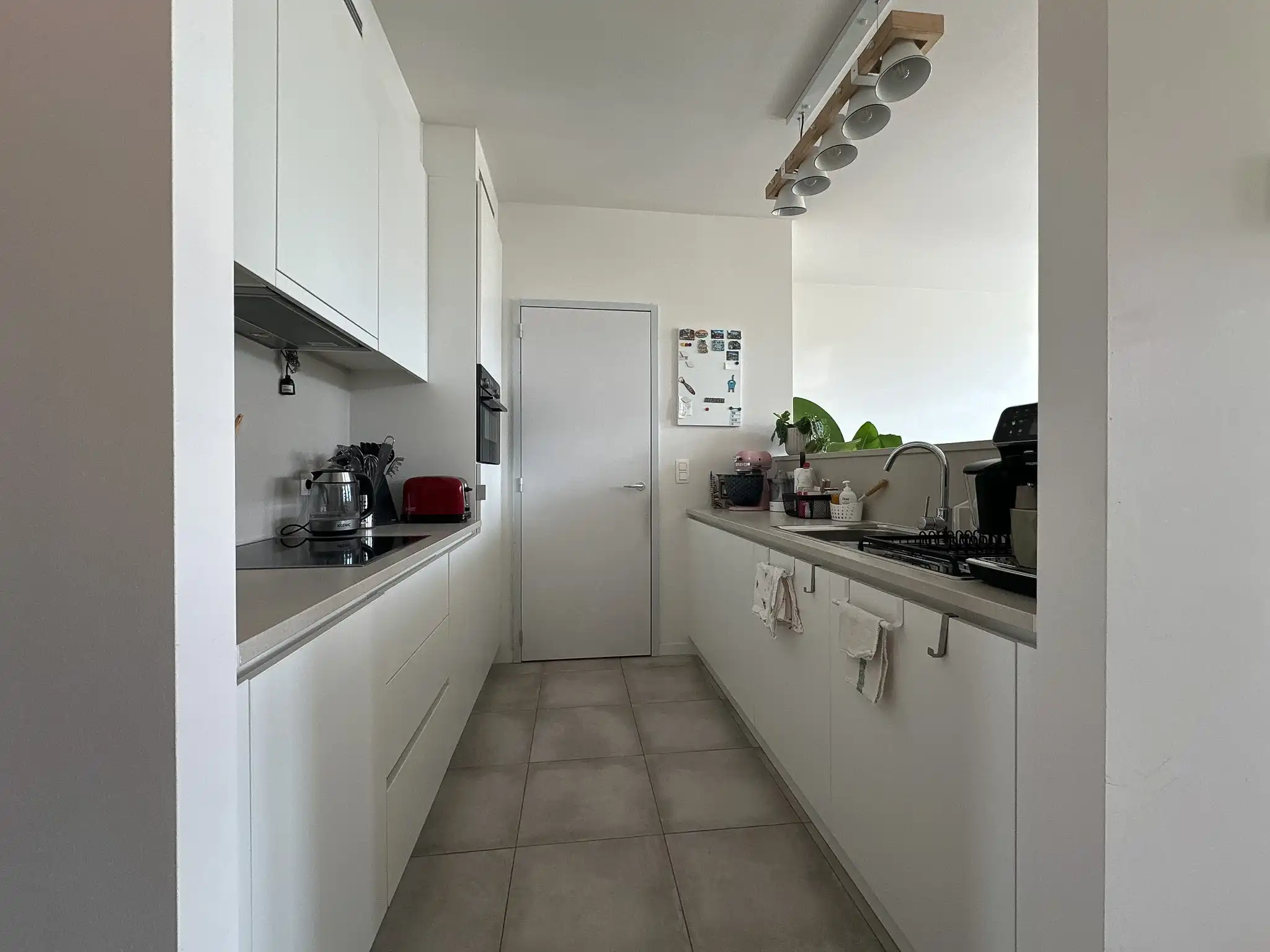 Modern en lichtrijk 2-slaapkamerappartement in Wetteren foto 3