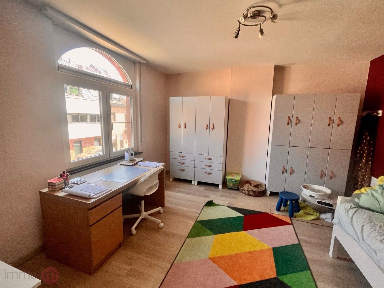 Gerenoveerde woning met 3 slaapkamers, tuin en garage. foto 16