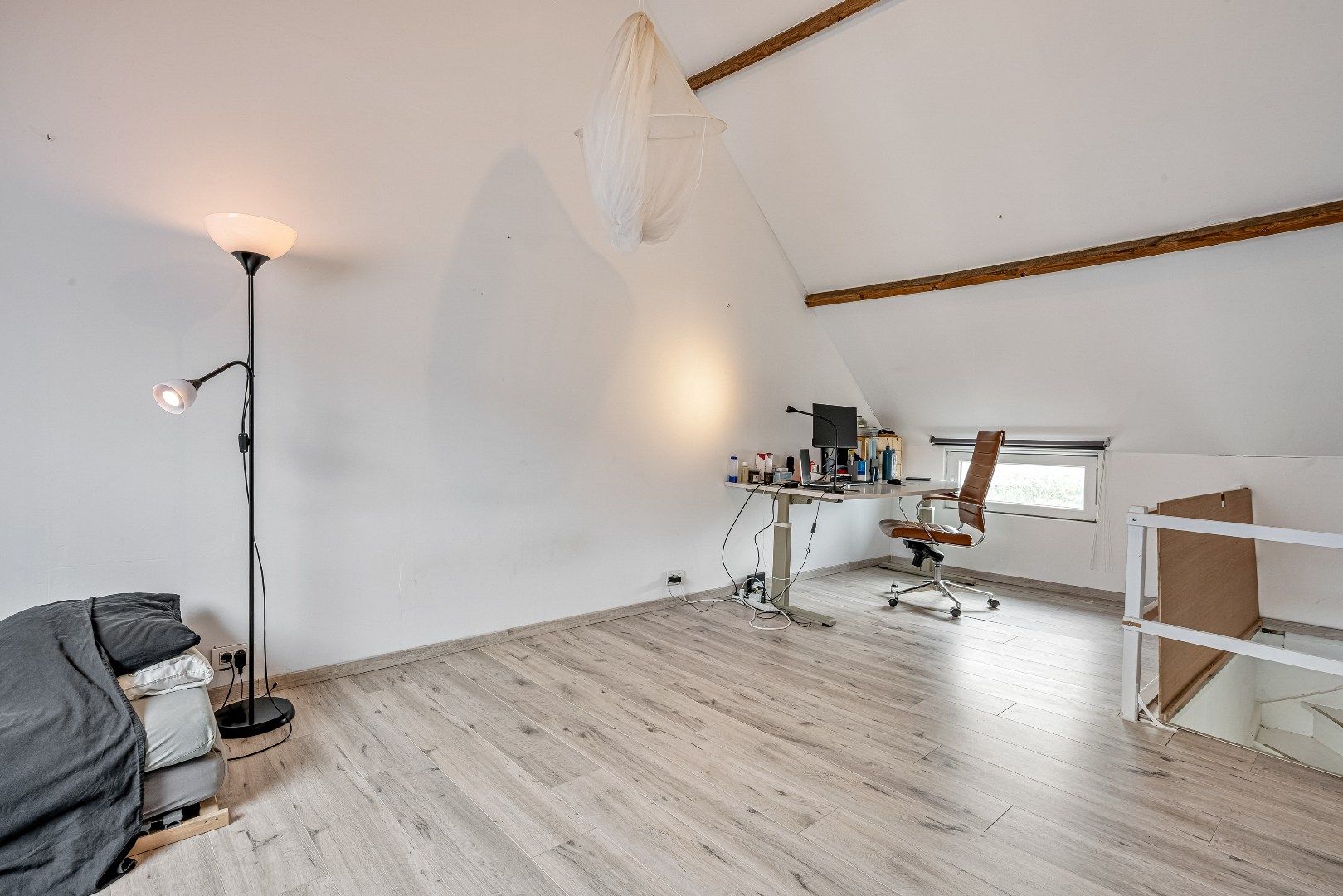 Instapklare woning met tuintje en garage in hartje Gent foto 20