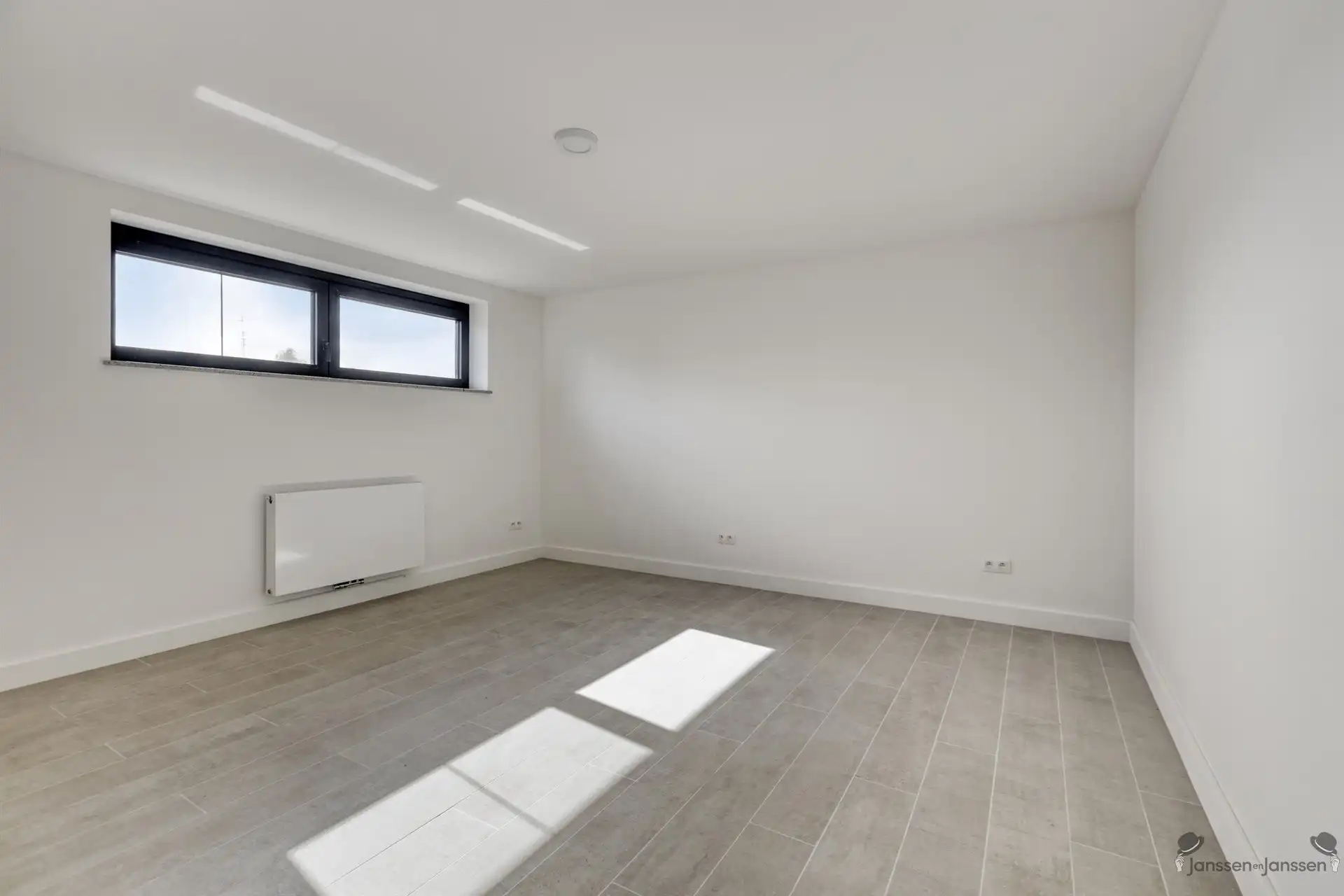 nieuwbouw met 4/5slaapkamers zonder BTW foto 17