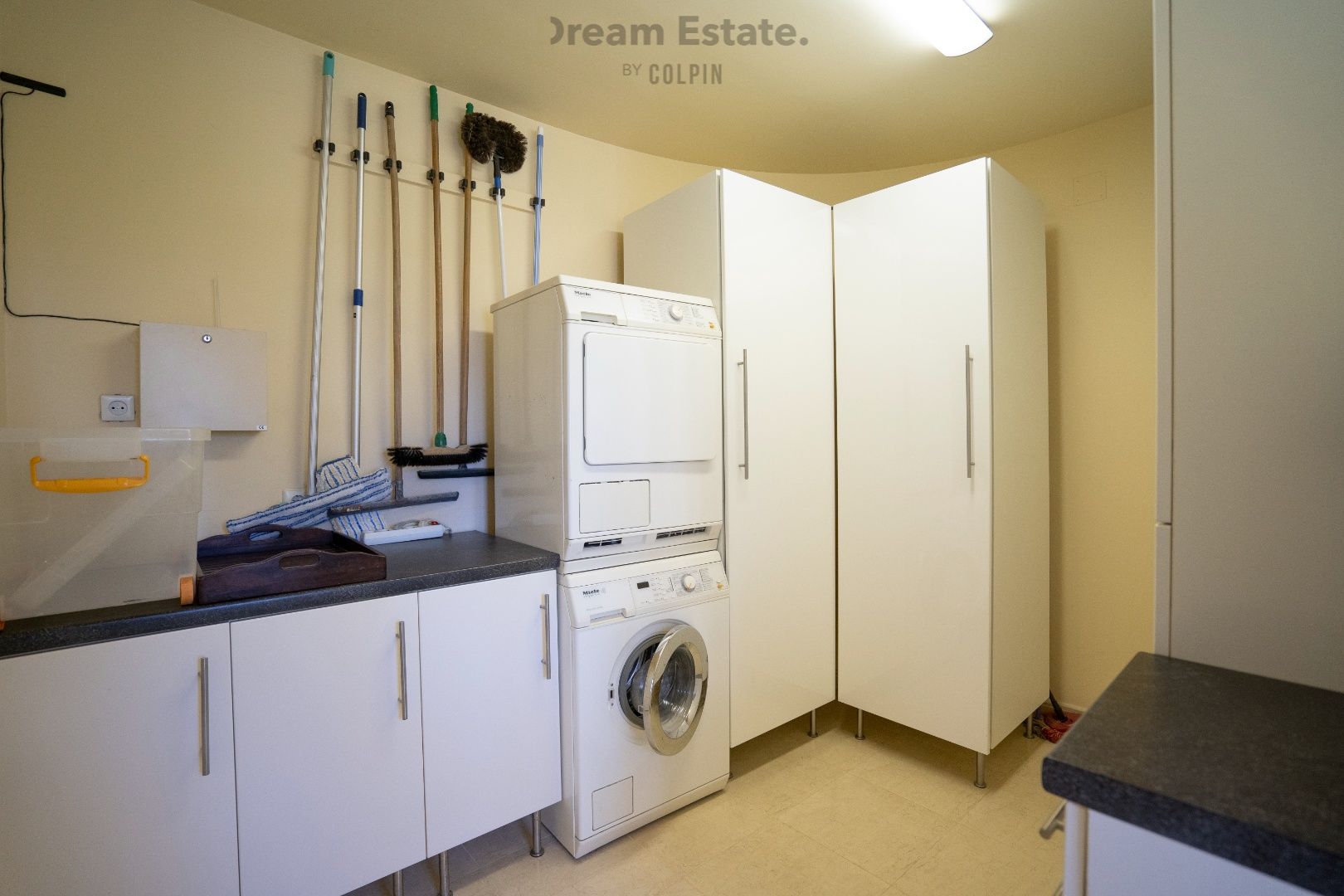 Fantastische villa met unieke verzichten en grote tuin foto 12