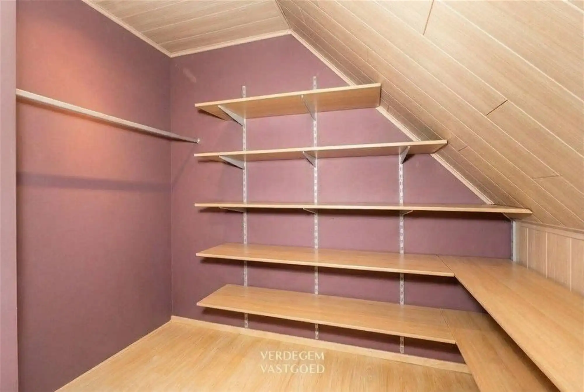 Rustig wonen in een heerlijk polderdorp: knappe woning met 3 slaapkamers foto 11