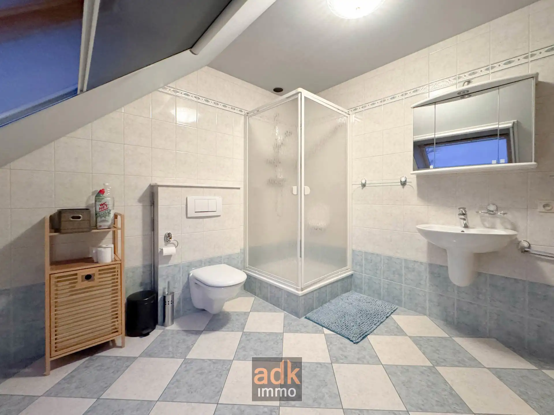 Te koop: Instapklare woning met garage, zonnige tuin & privacy – Noordhoekstraat 10, Adinkerke foto 18