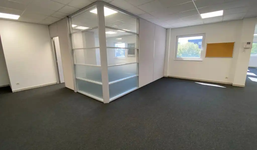 Instapklare kantoren te huur vlakbij afrit E40/R4 in Sint-Denijs-Westrem foto 13