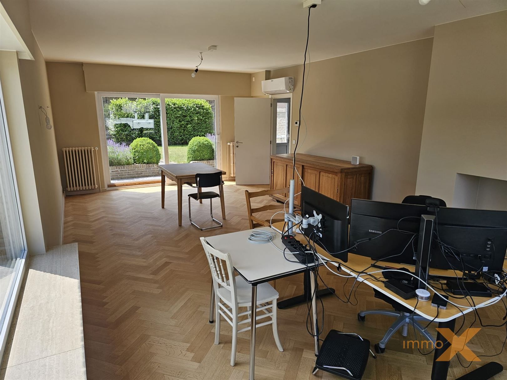 GERENOVEERDE INSTAPKLARE WONING MET GARAGE foto 11