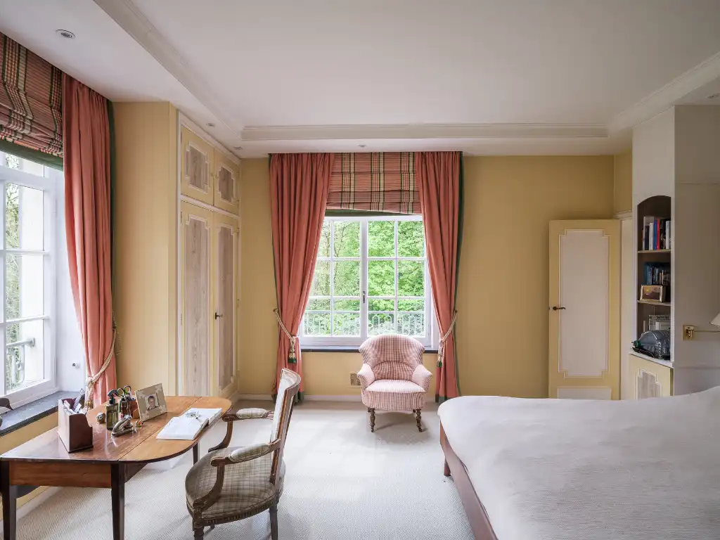 Exclusief landhuis met voormalig koetshuis, gelegen op een prachtig domein van circa 34.000 m² in Evergem foto 19
