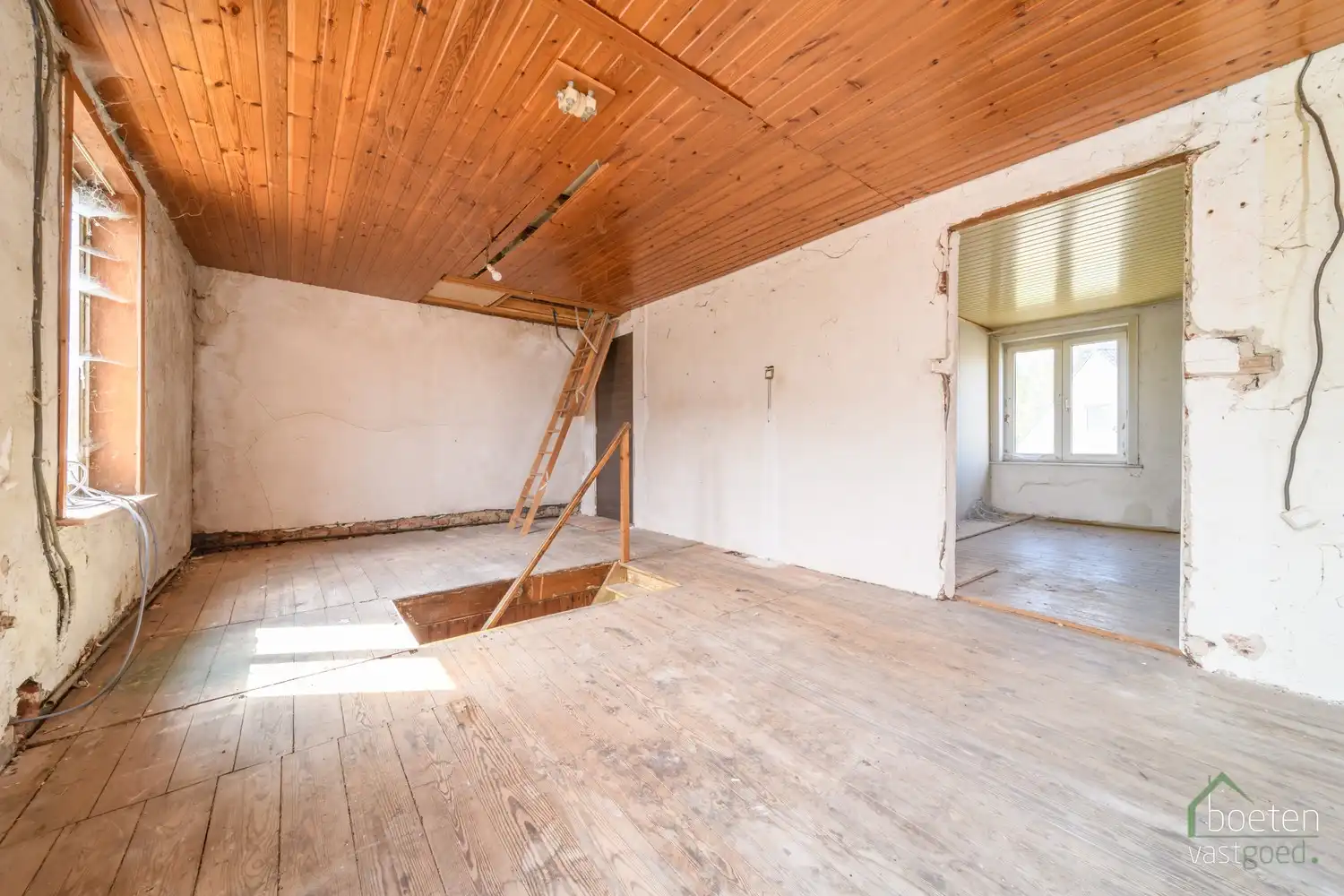 BEVEREN AAN DE IJZER: Renovatieproject en/of (deels) te slopen woonhuis met zuidgerichte tuin op 279m² grondopp. foto 12