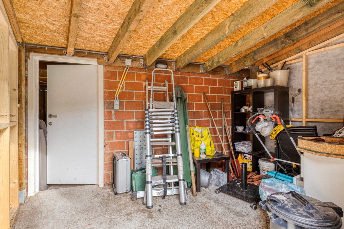 Energiezuinige gezinswoning met zonnige tuin en aanpalende garagebox gelegen op wandelafstand van het Sint-Pietersstation. foto 17